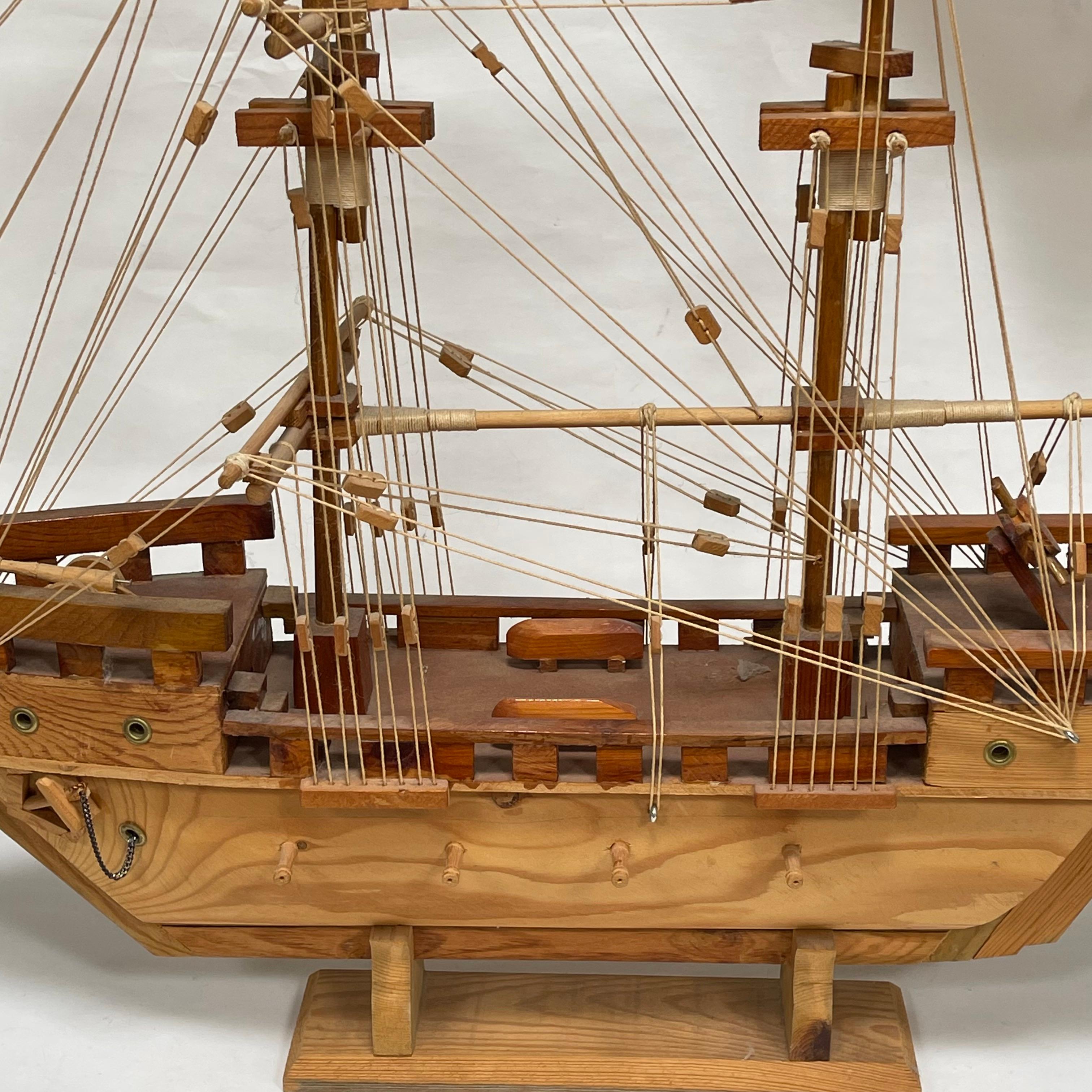 Maqueta de madera de velero de J. Romero en venta 6