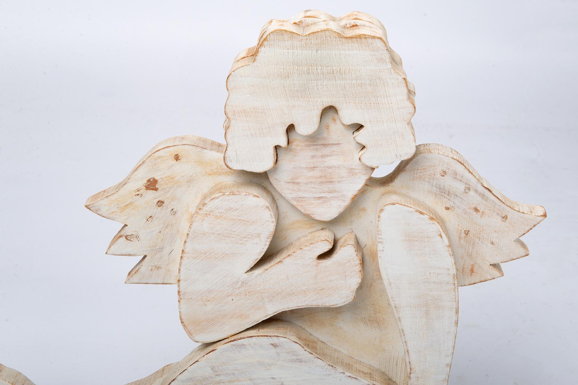 Moderner italienischer Engel aus Holz (Handgeschnitzt) im Angebot