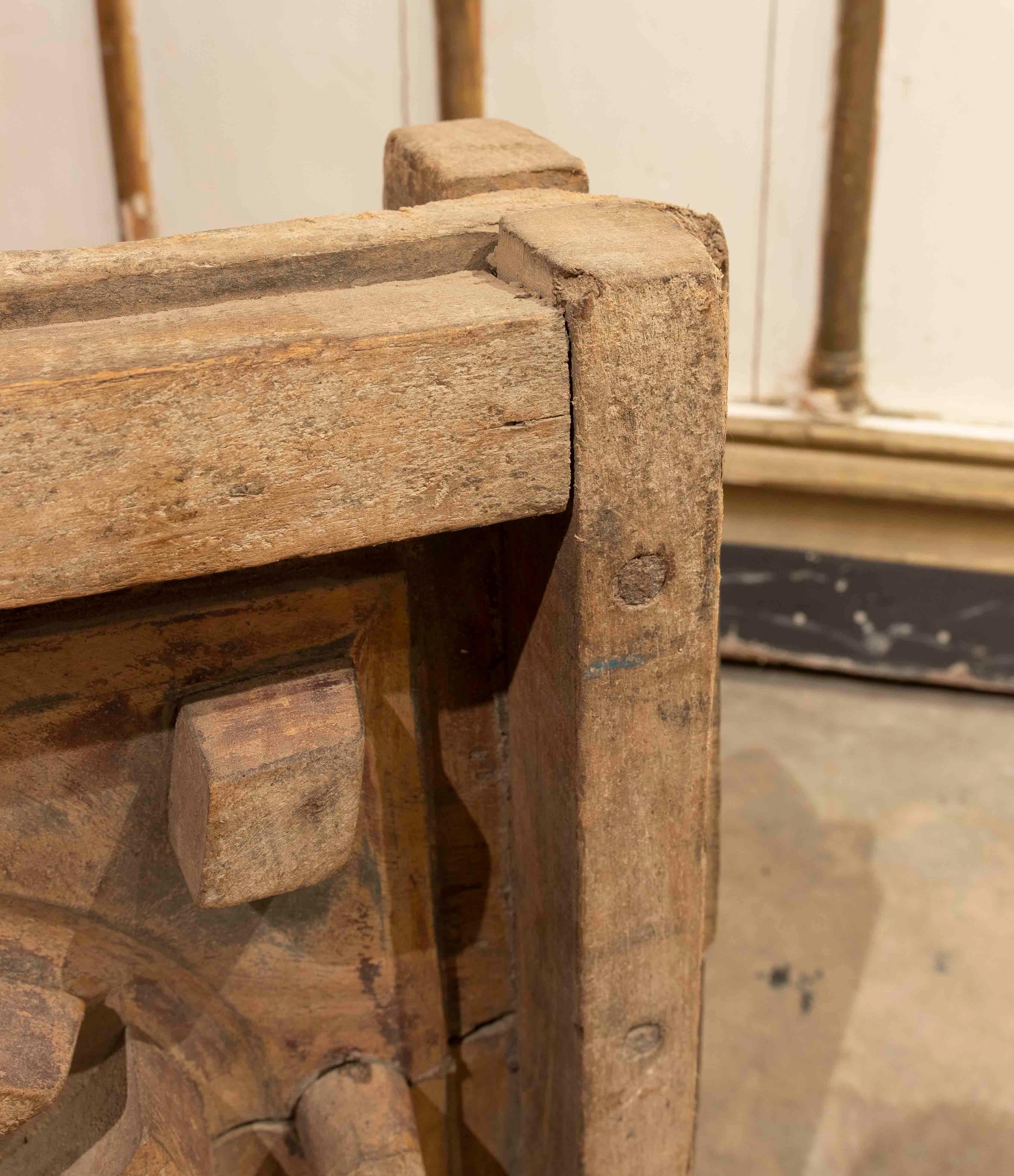 Wooden Mould for the Manufacture of C Ceramic Pieces with Pattern and Iron Base For Sale 2