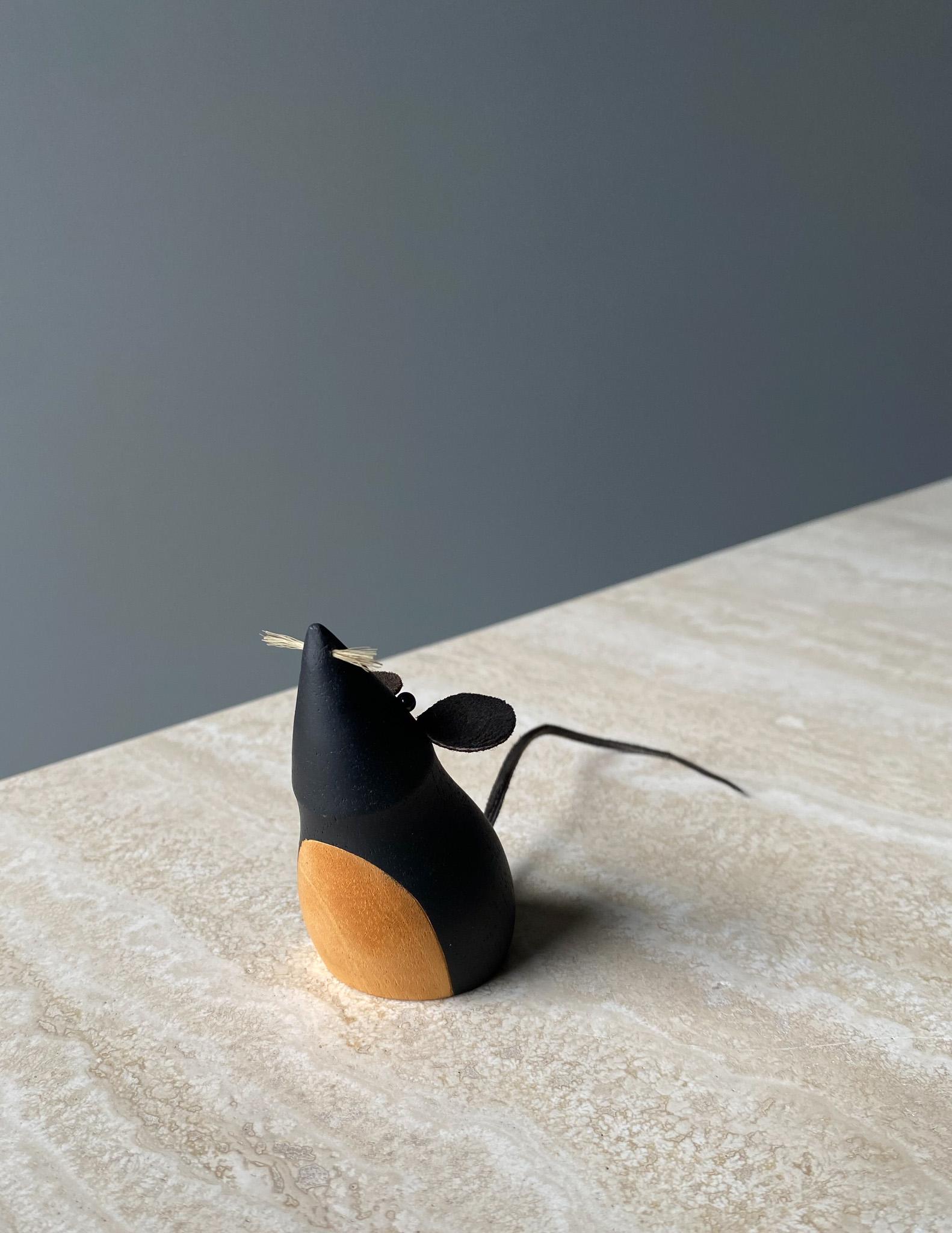 Wooden Mouse Figurine By Laurids Lønborg, Denmark 1970s made of wood and leather.