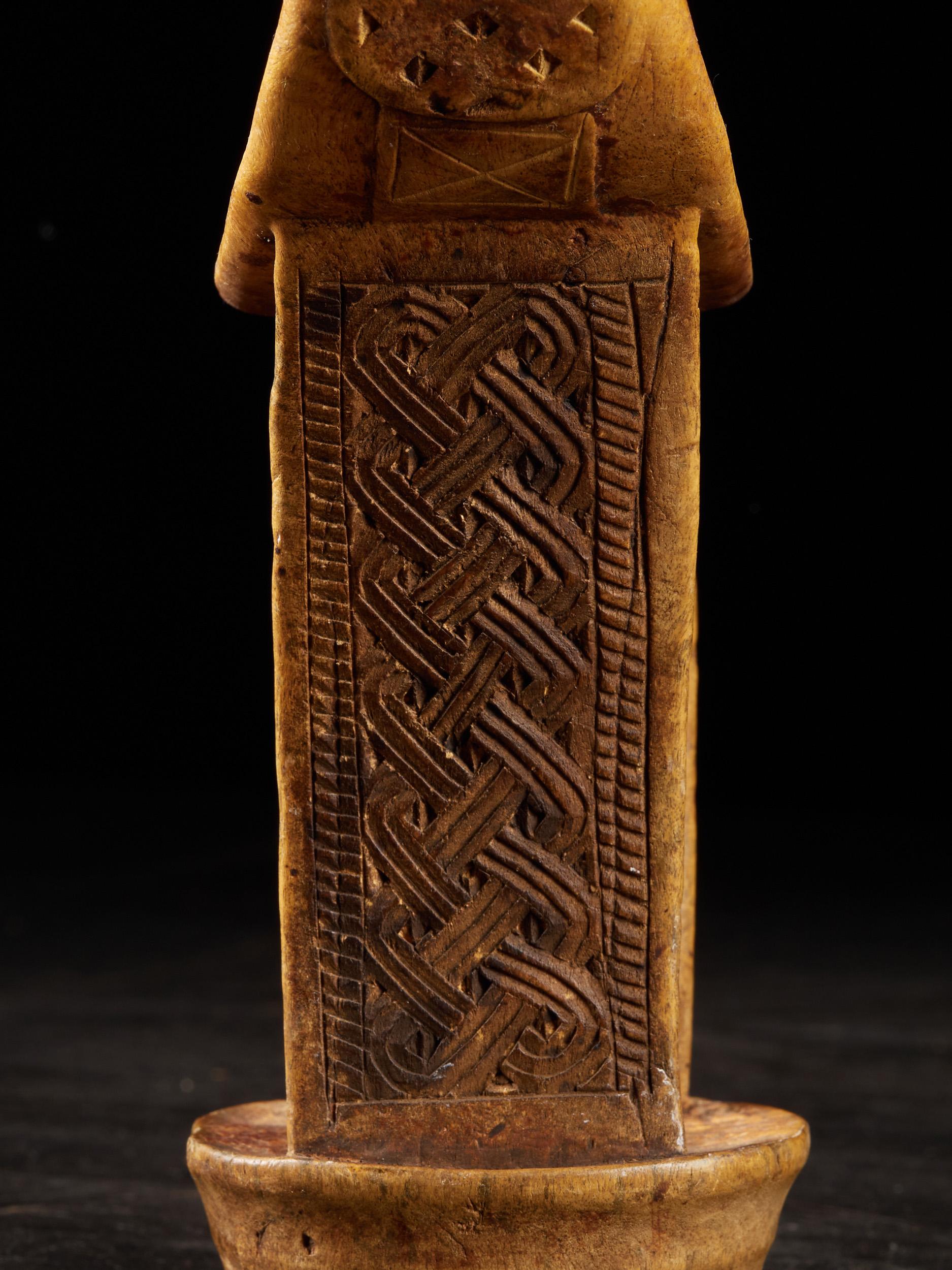 Wooden Neckrest - Karamojong People, Uganda. For Sale 3