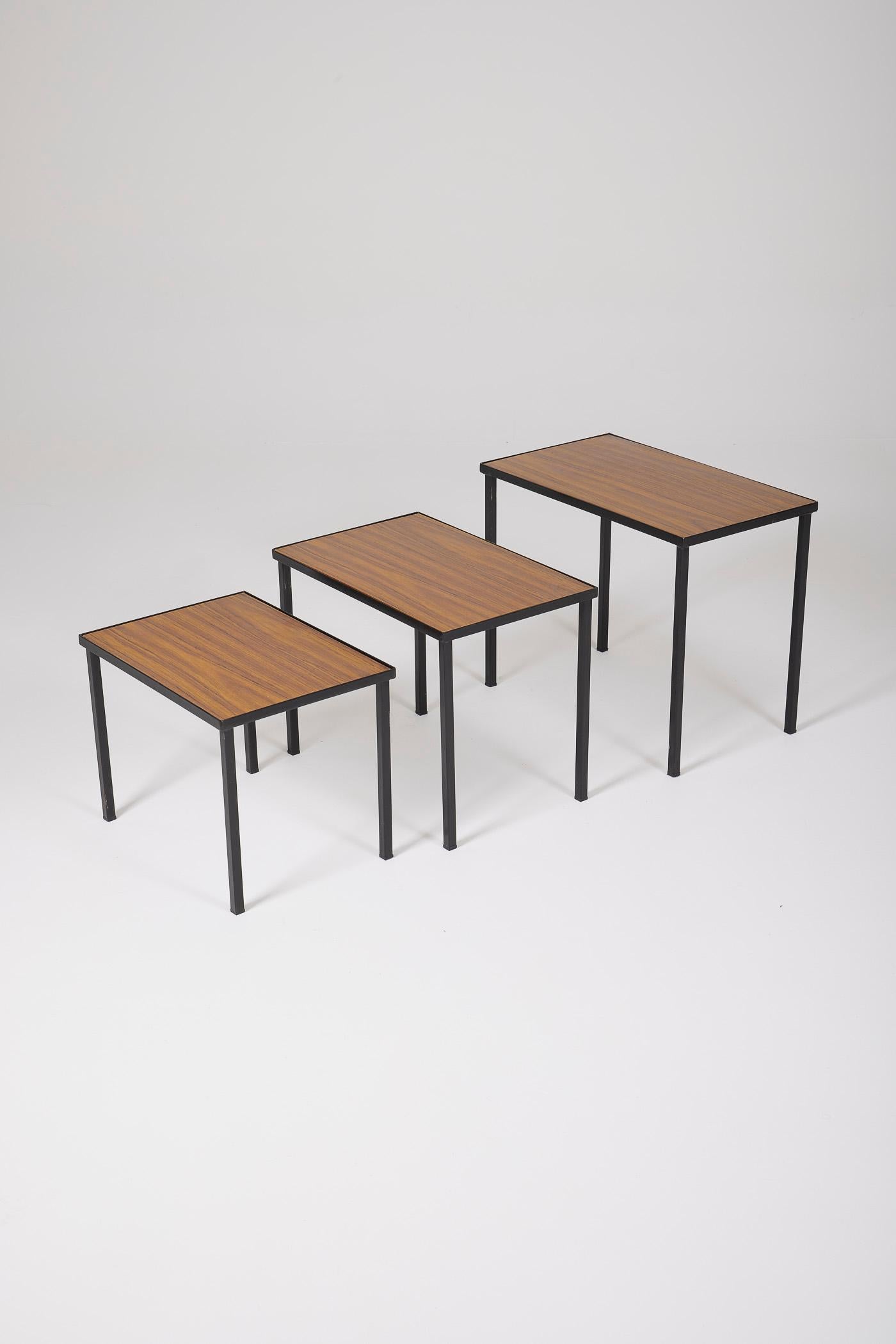 20th Century  Wooden nesting tables set For Sale