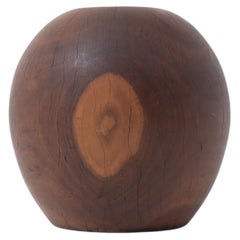 Wooden object / stool / table