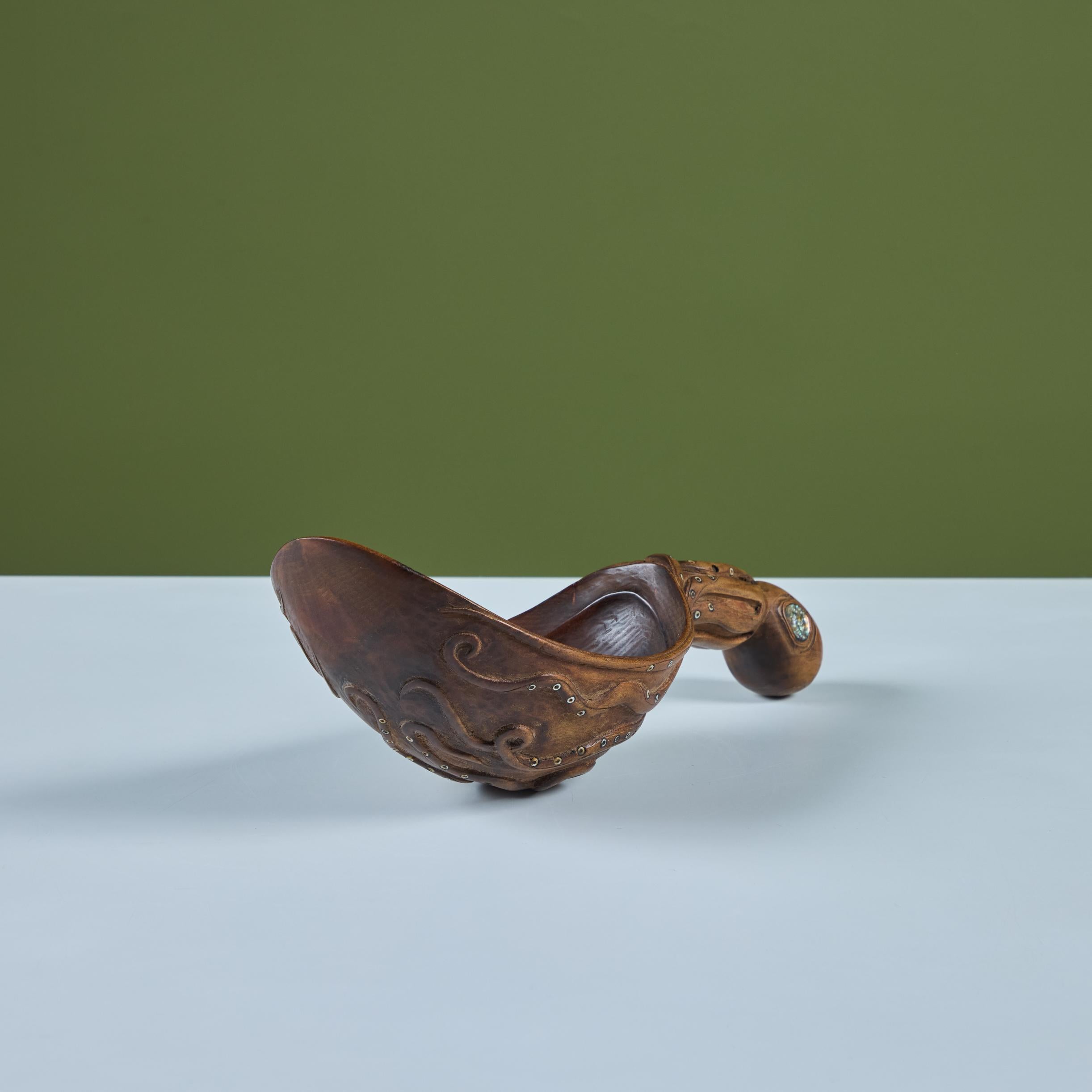 Cucharón Pulpo de Madera con Incrustación de Abalón Caparazón en venta
