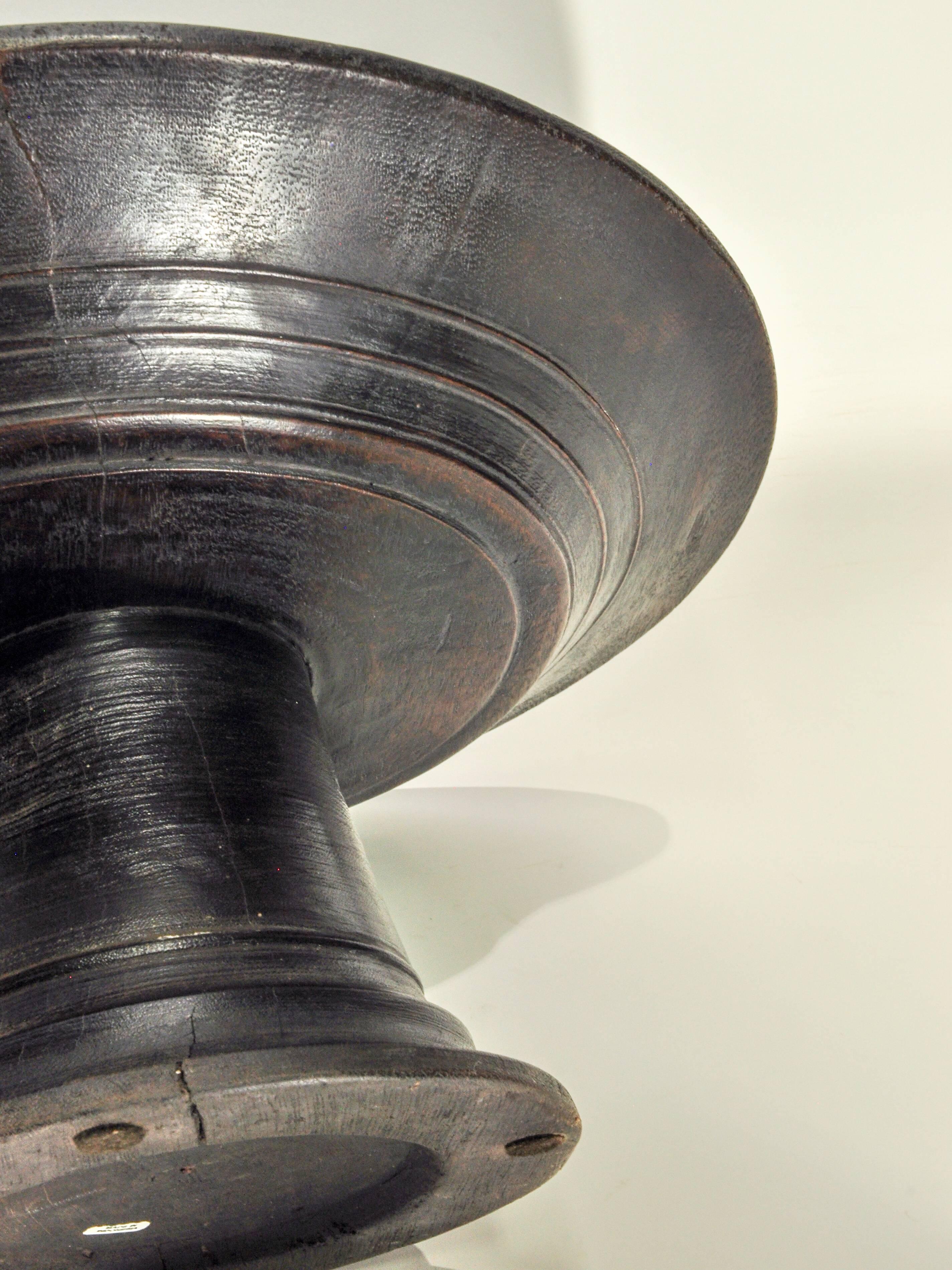 Wooden Offering Tray on Stand, Lombok, Indonesia, Mid-20th Century 5