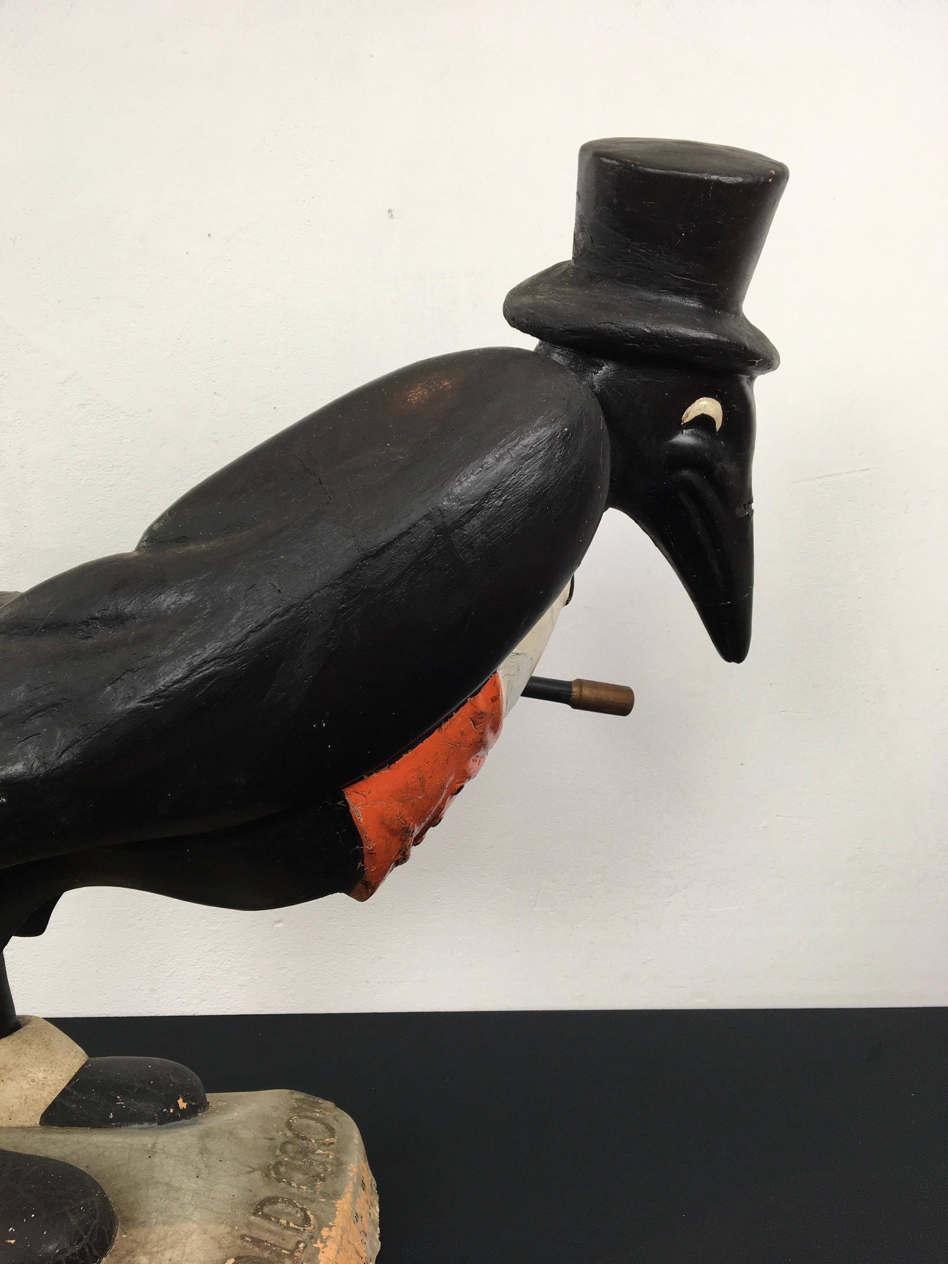 Wooden Old Crow Whiskey Advertising Display, Early 20th Century For Sale 3