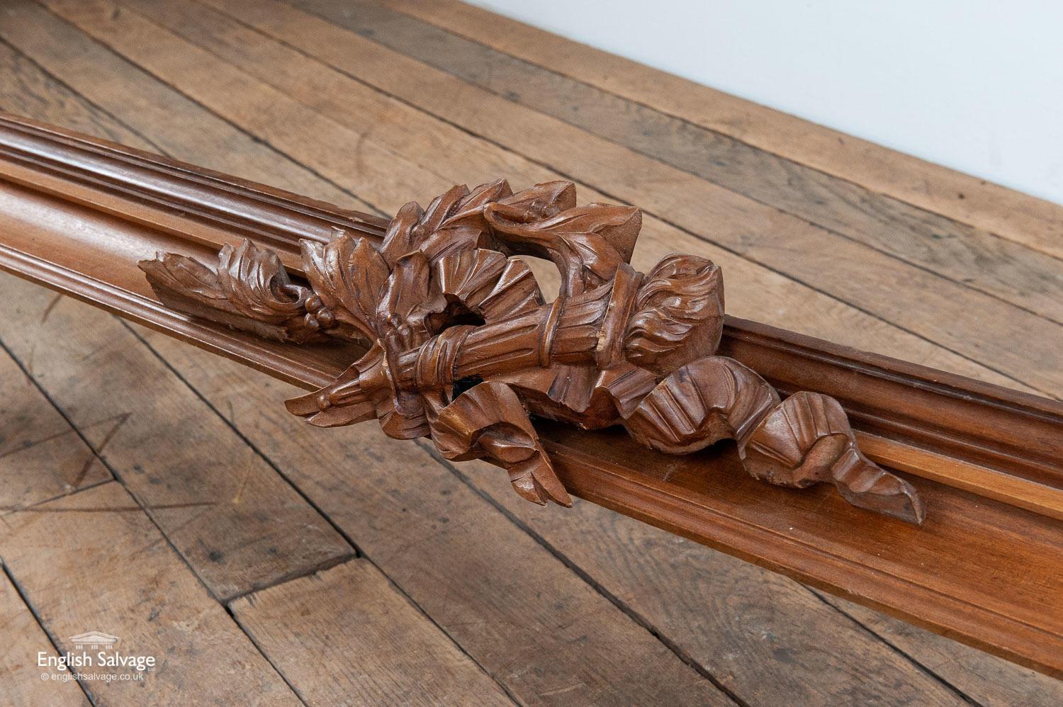 Wooden Pelmet with Ornate Carved Centrepiece, 20th Century In Good Condition For Sale In London, GB