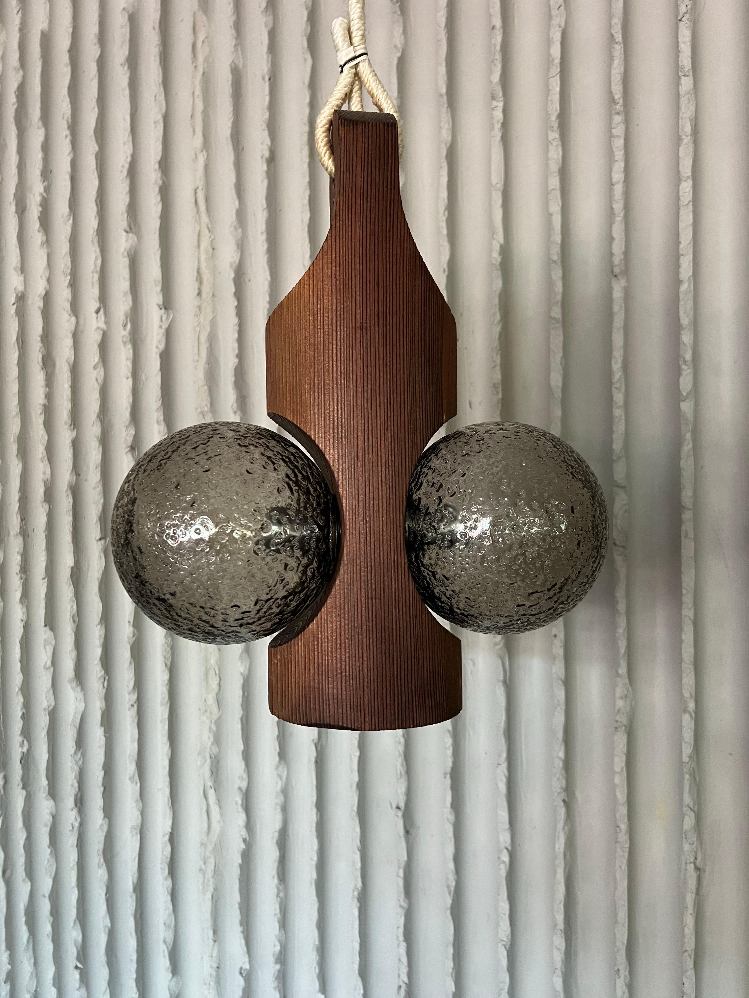 Colgante de madera de Temde Leuchten mediados del siglo XX en venta