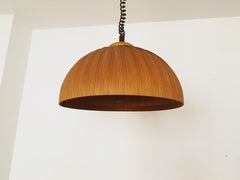 Hölzerne Hängelampe