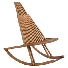 Fauteuil à bascule en bois, années 1980.