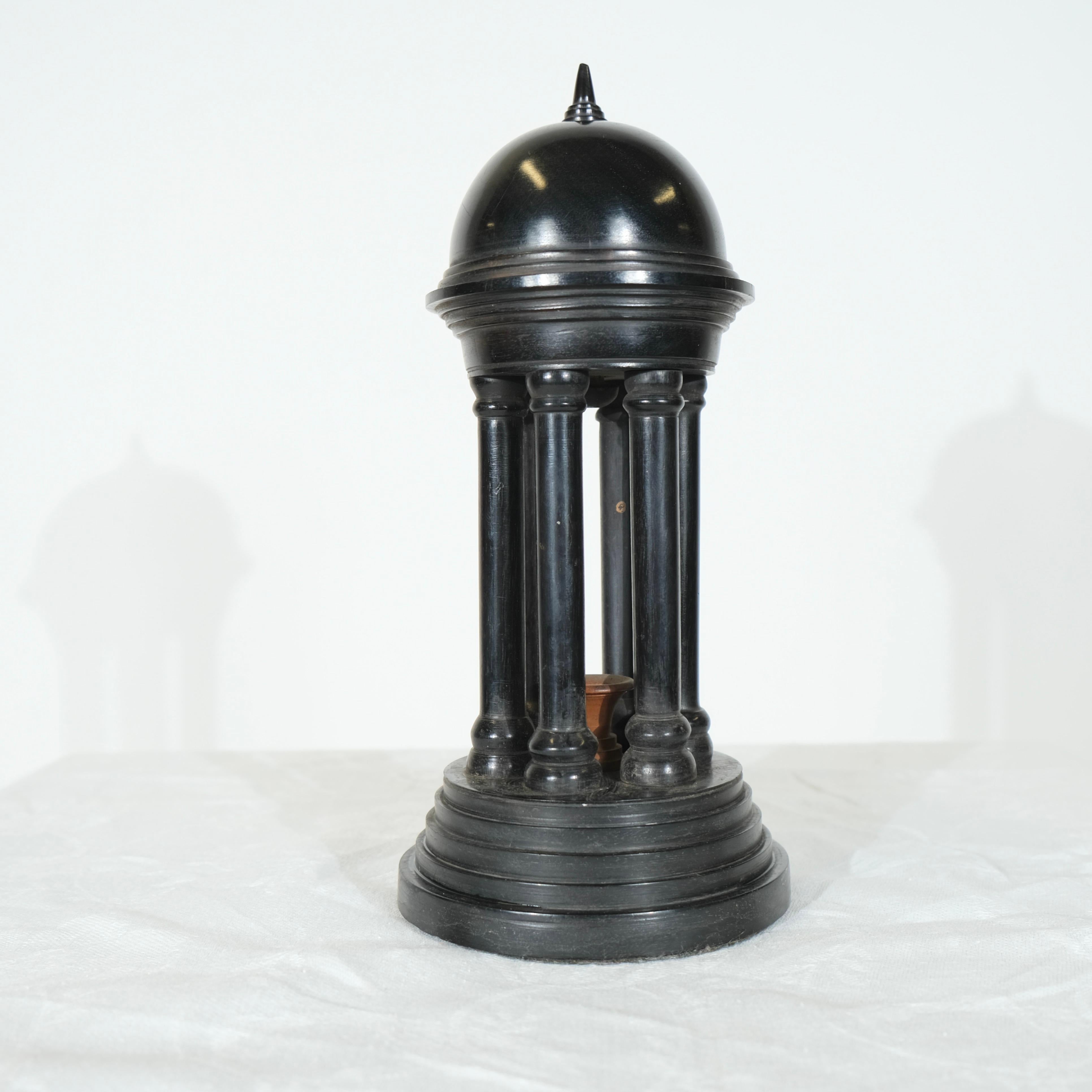 Wooden Roman temple. Grand Tour 19th c. In Good Condition For Sale In Stockholm, SE