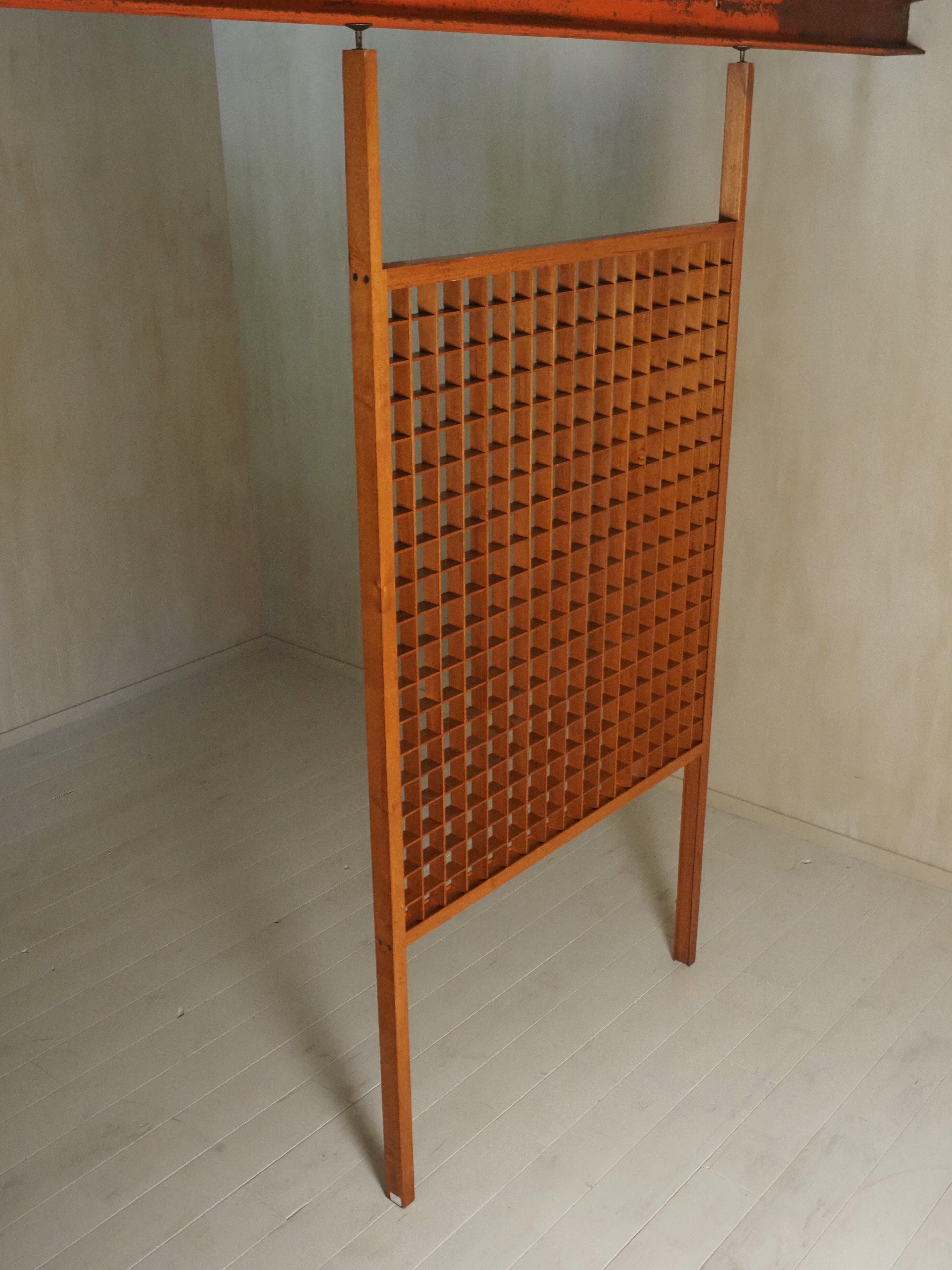 Séparation de pièce en bois avec design en treillis en vente 3