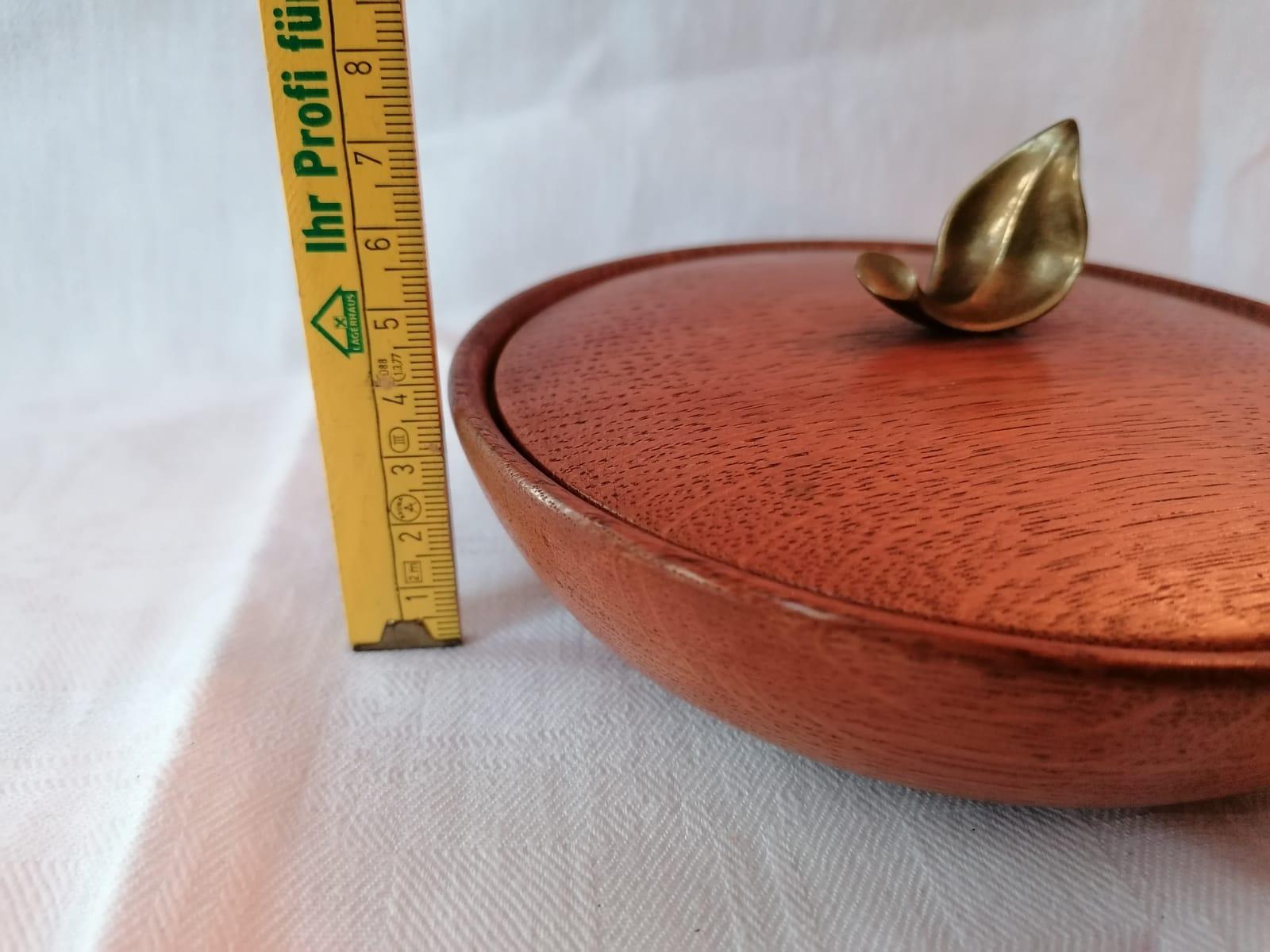 Wooden Round Box by Hagenauer In Good Condition In Vienna, AT