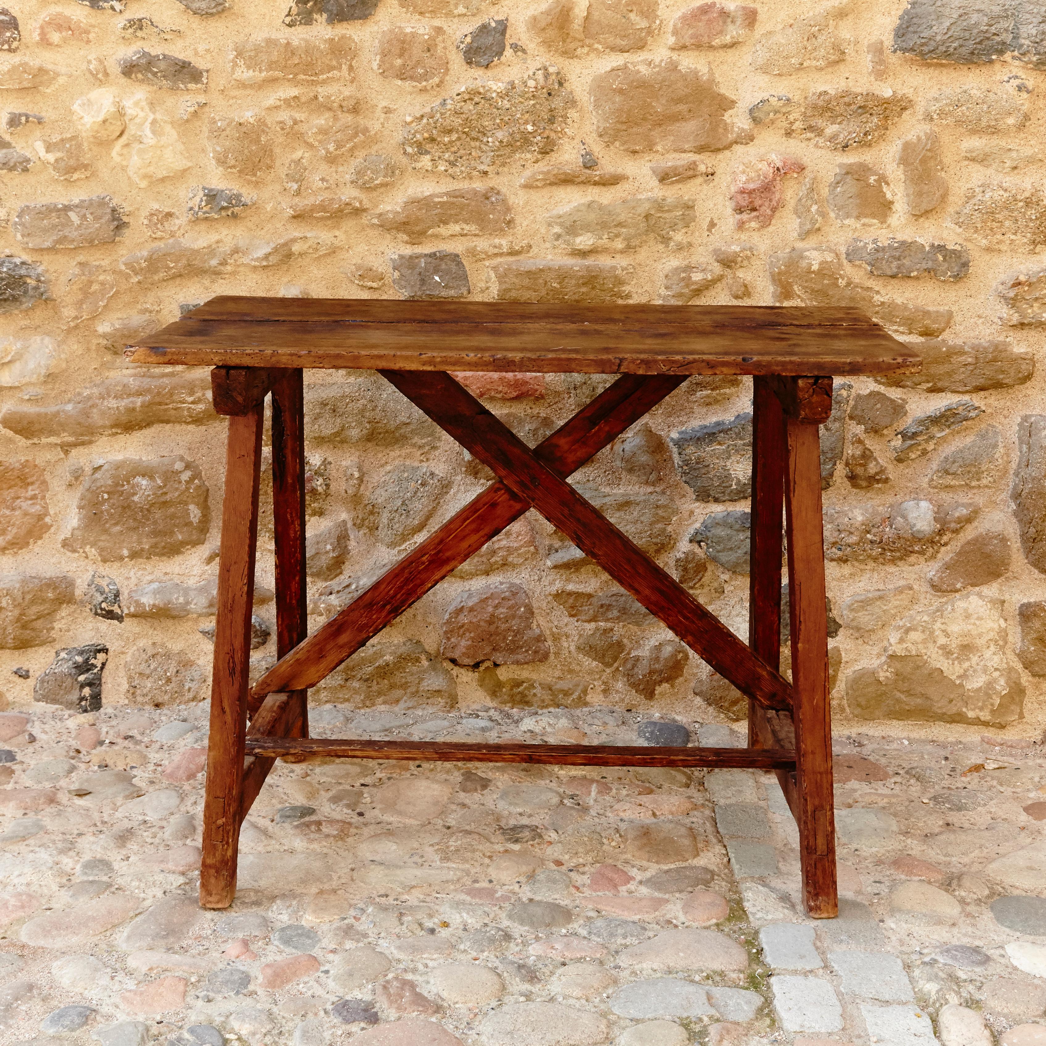 Mid-Century Modern Wooden Rustic Catalan Patinated Dining Table, circa 1930