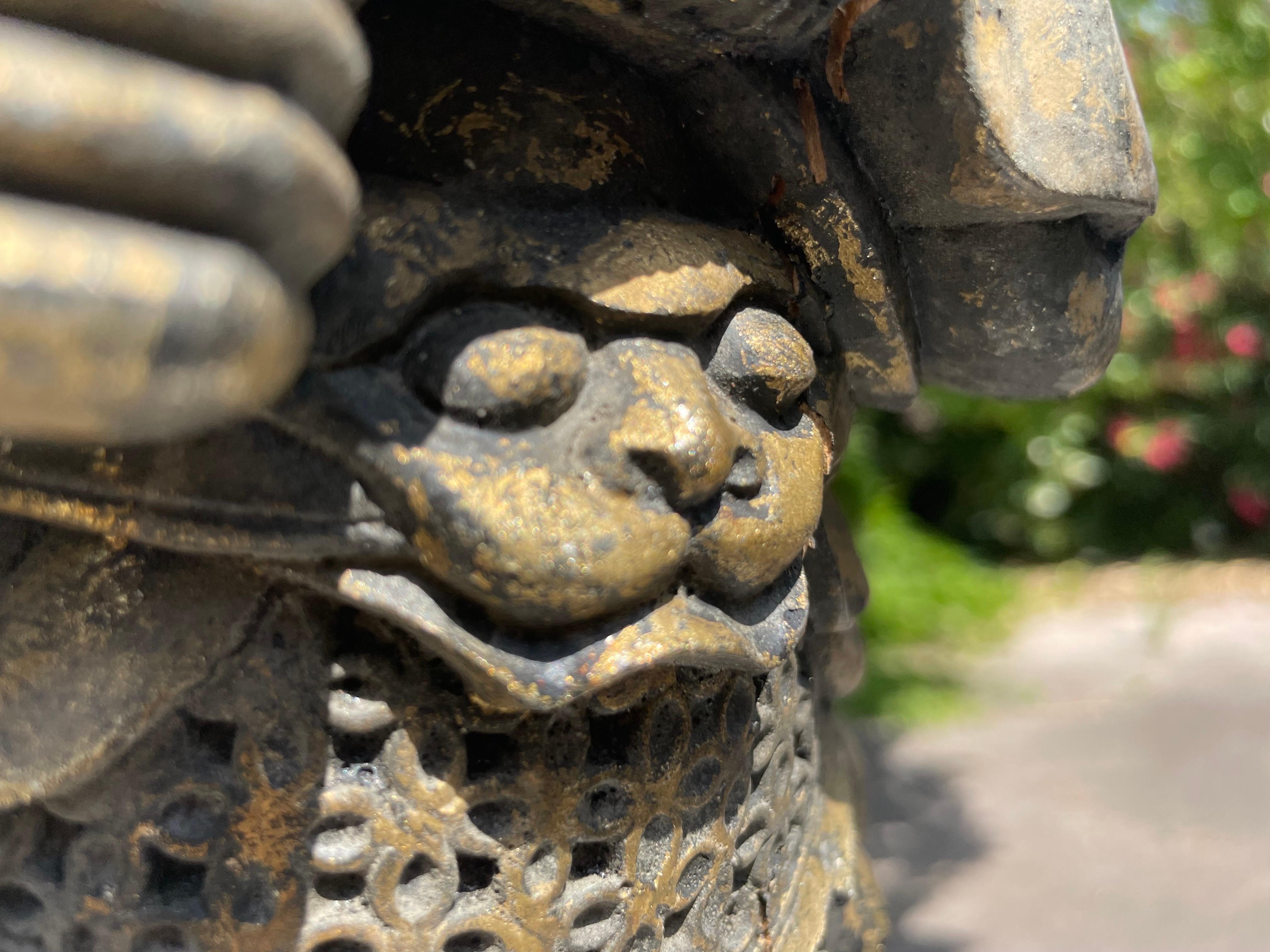 Scultura Samourai in legno, inizio XX secolo, colore oro, China In condizioni buone in vendita a Auribeau sur Siagne, FR