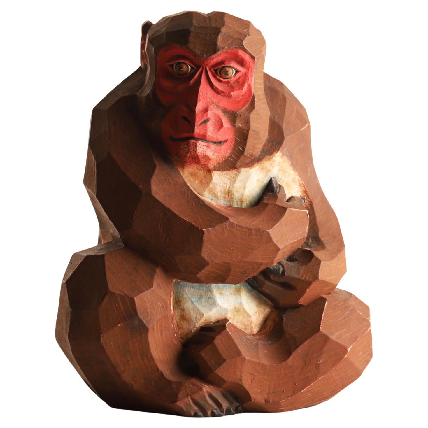 Sculpture en bois "Fuku Saru" (singe chanceux) de Nakanishi Hiroka (中西弘馨) en vente