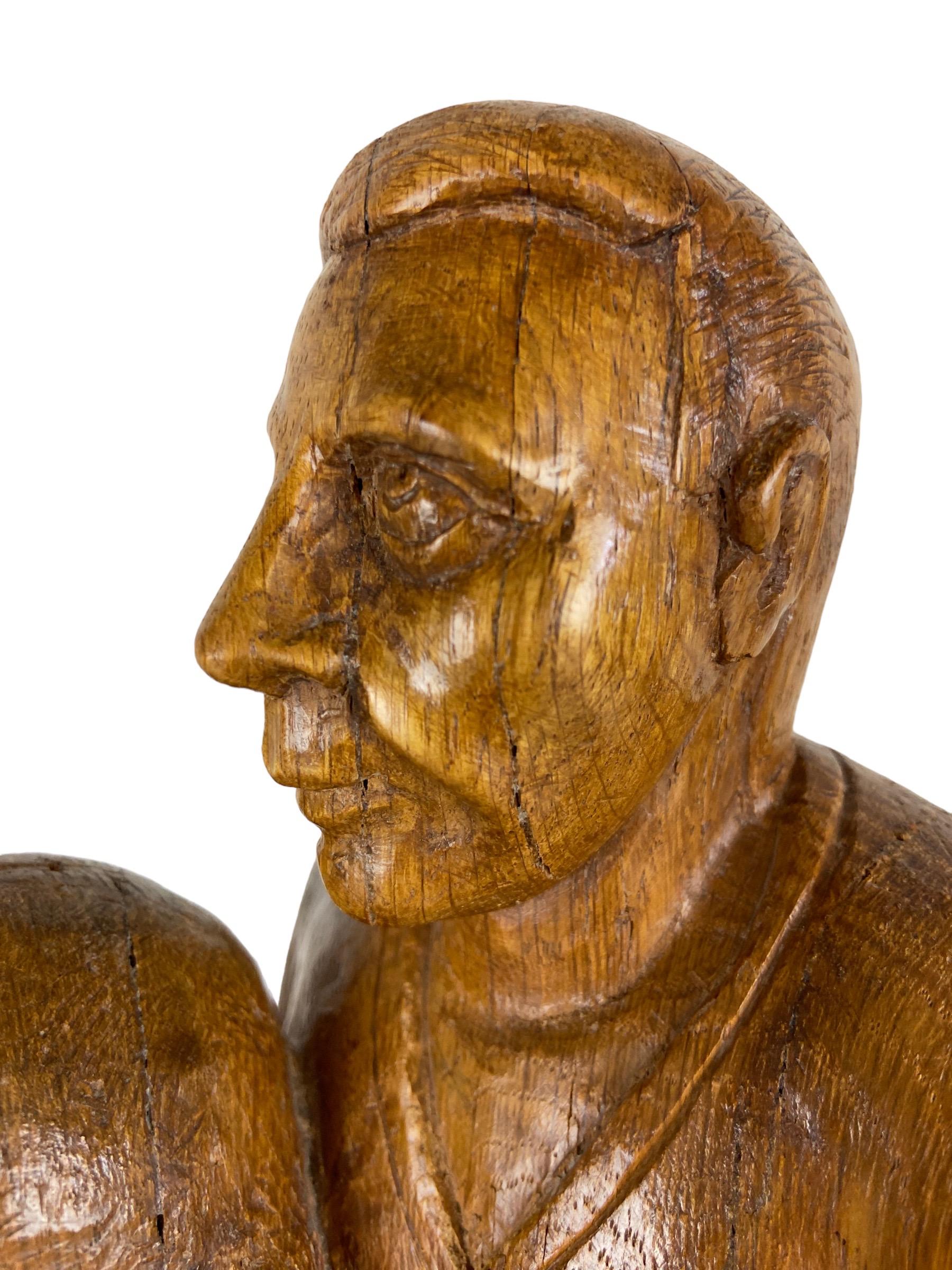 Sculpture - Homme et femme en bois Bon état - En vente à LELYSTAD, FL