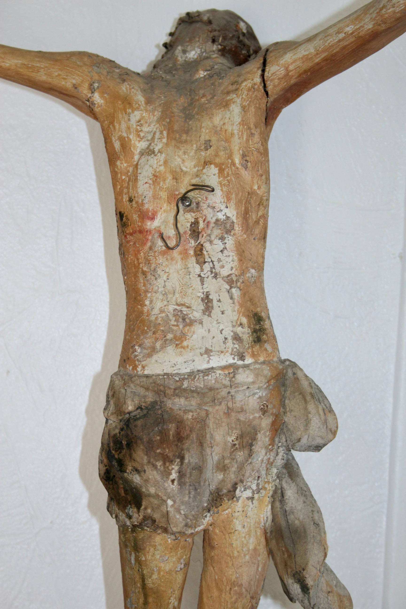 Sculpture en bois du corps du Christ en vente 3