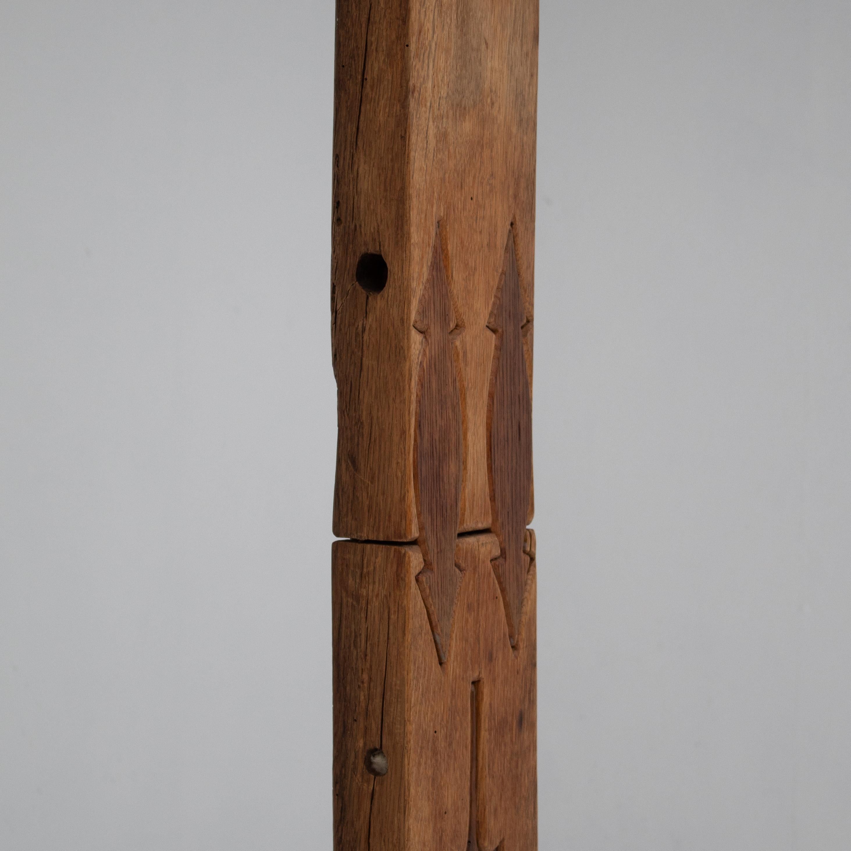 Totem scultura in legno di Luciano Bertolotto in vendita 7