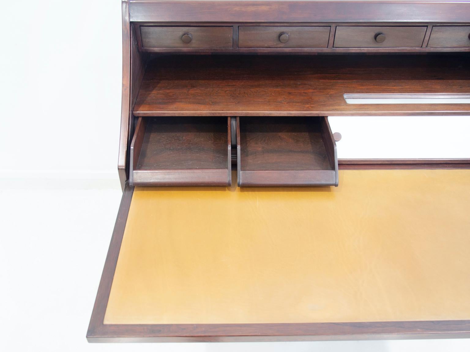 Wooden Secretary Desk by Gianfranco Frattini for Bernini For Sale 6