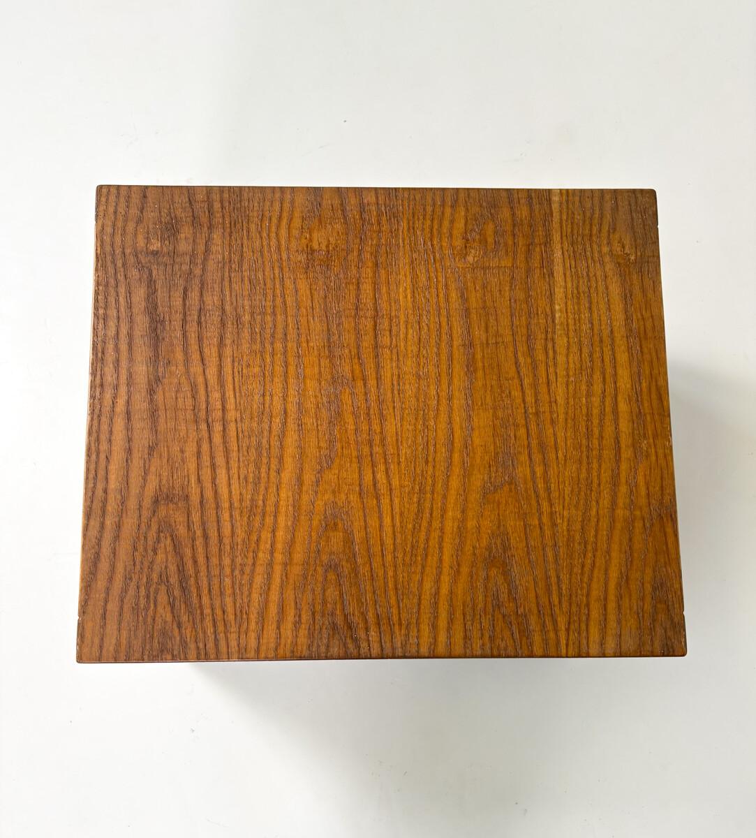 Beistelltisch aus Holz von Giuseppe Rivadossi für Officina Rivadossi, 1970er Jahre im Zustand „Gut“ im Angebot in Brussels, BE