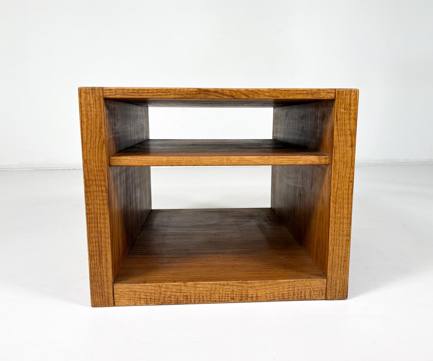 Beistelltisch aus Holz von Giuseppe Rivadossi für Officina Rivadossi, 1970er Jahre im Angebot 1