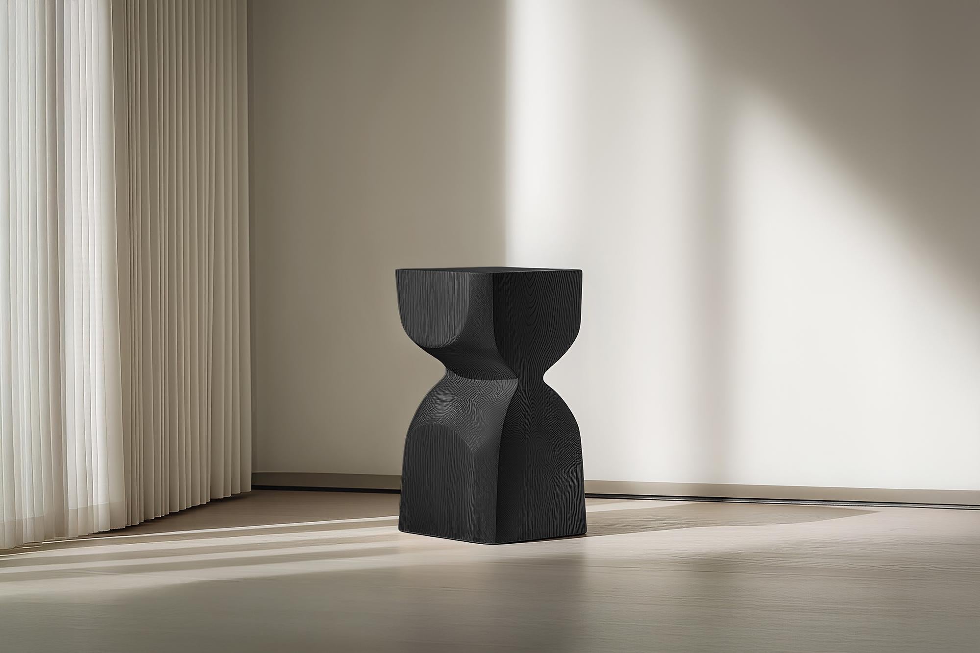 Mexicain Table d'appoint en bois Socle No82, By Design Modern de Joel Escalona en vente