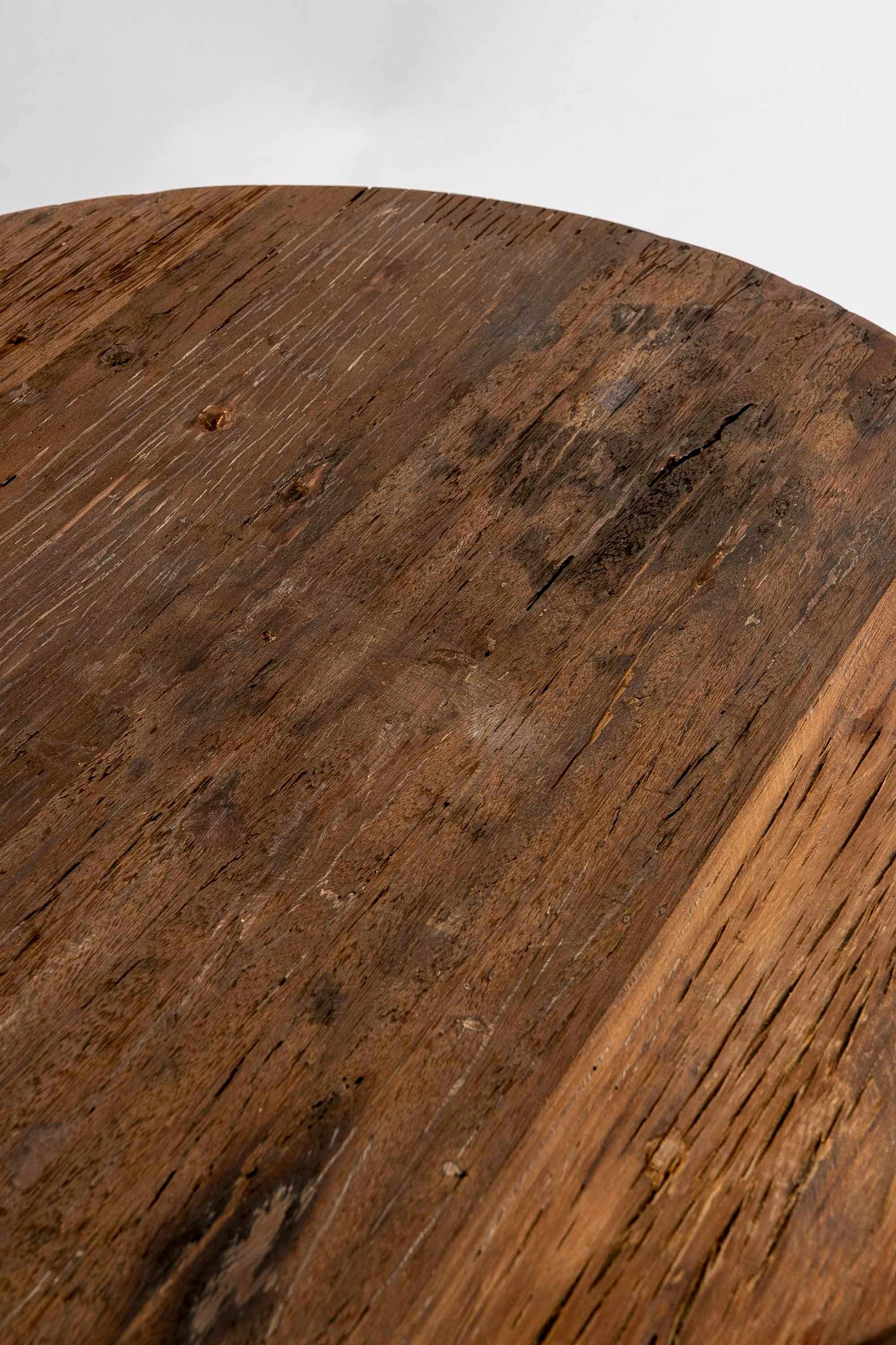 Table d'appoint en bois avec plateau rond en vente 8
