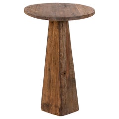 Tavolino in legno con piano rotondo