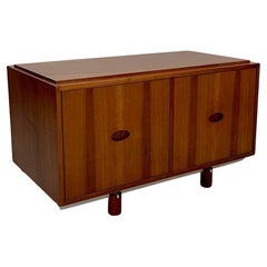 Wooden sideboard by Gianfranco Frattini, Bernini production, italy, 1960s