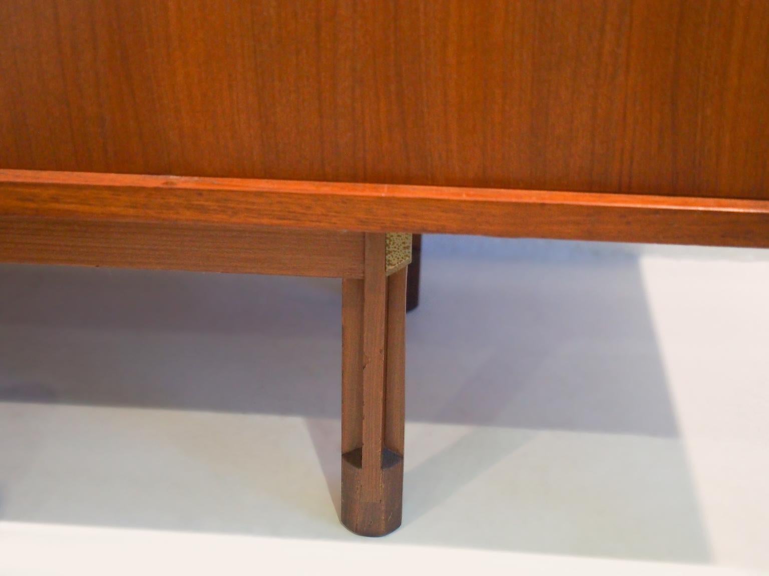 Credenza in legno con ante nere di Georges Coslin in vendita 4