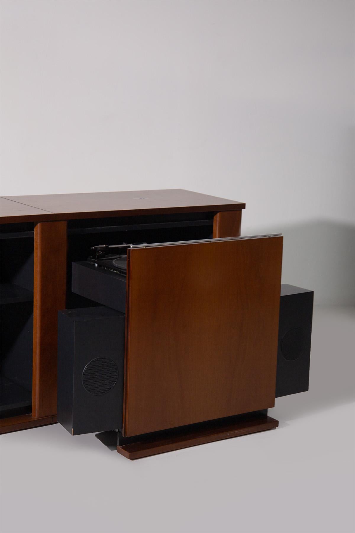 Wooden sideboard with built-in turntable in vendita 6