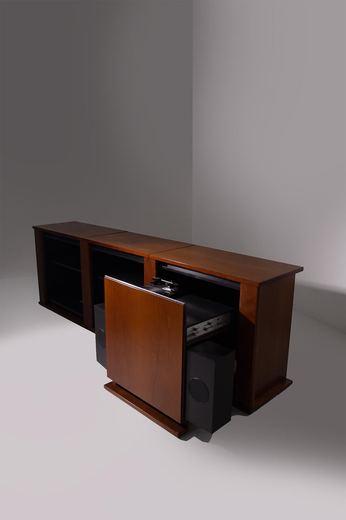 Wooden sideboard with built-in turntable in vendita 7