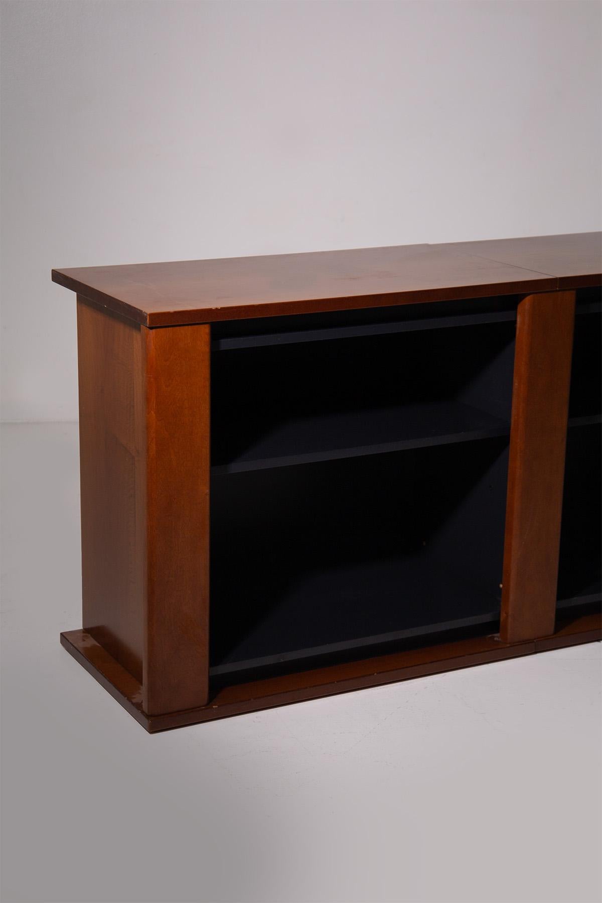 Moderno Wooden sideboard with built-in turntable in vendita