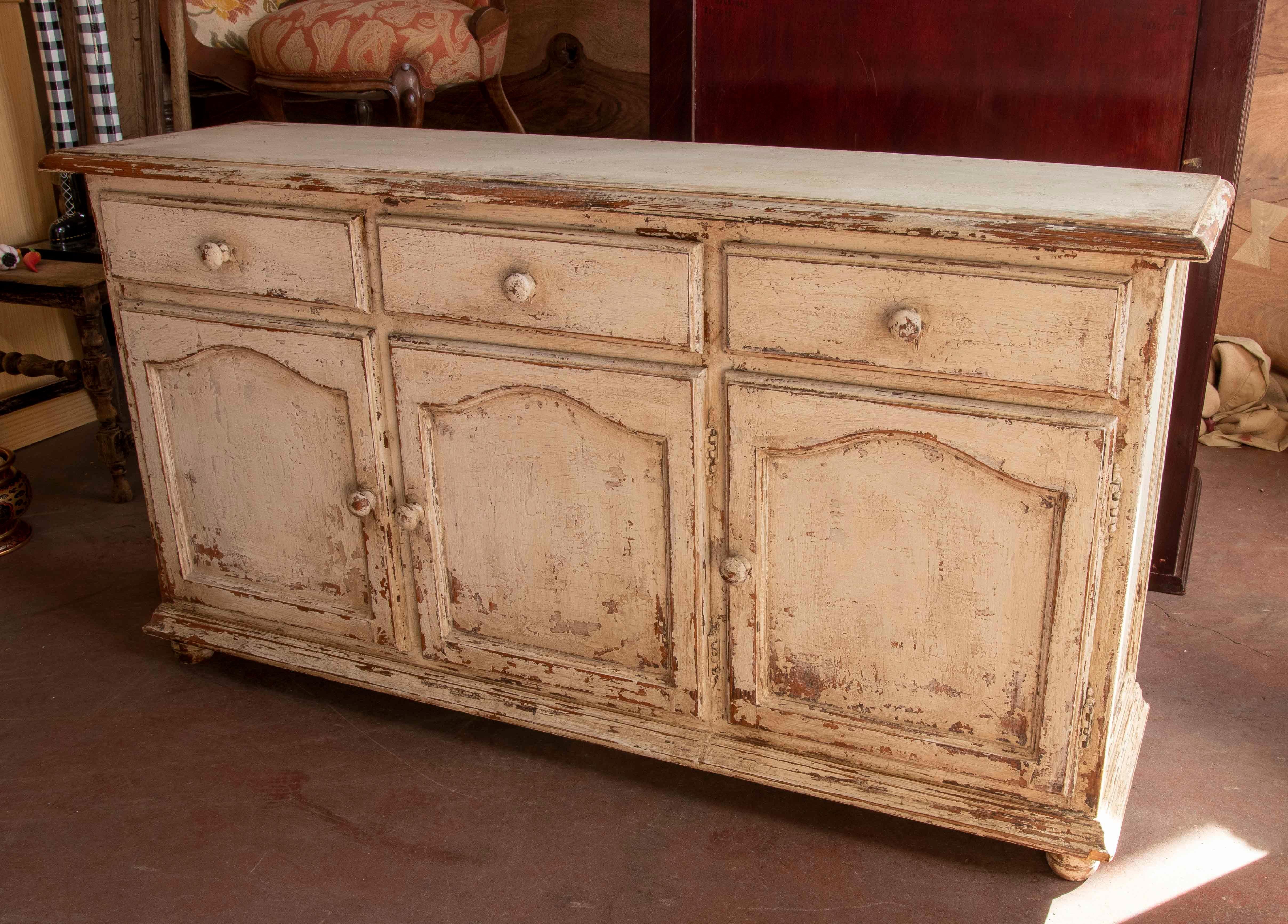 Wooden Sideboard with Doors and Drawers Painted in Antique White In Good Condition For Sale In Marbella, ES