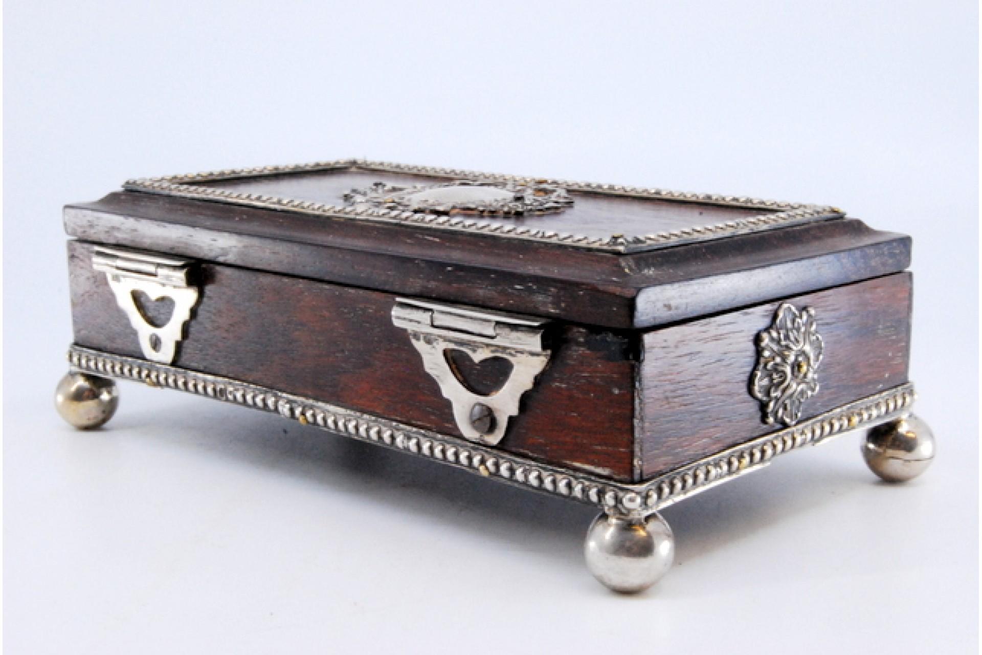 Silver Wooden stamp box with silver applications on the casing and hinged lid For Sale