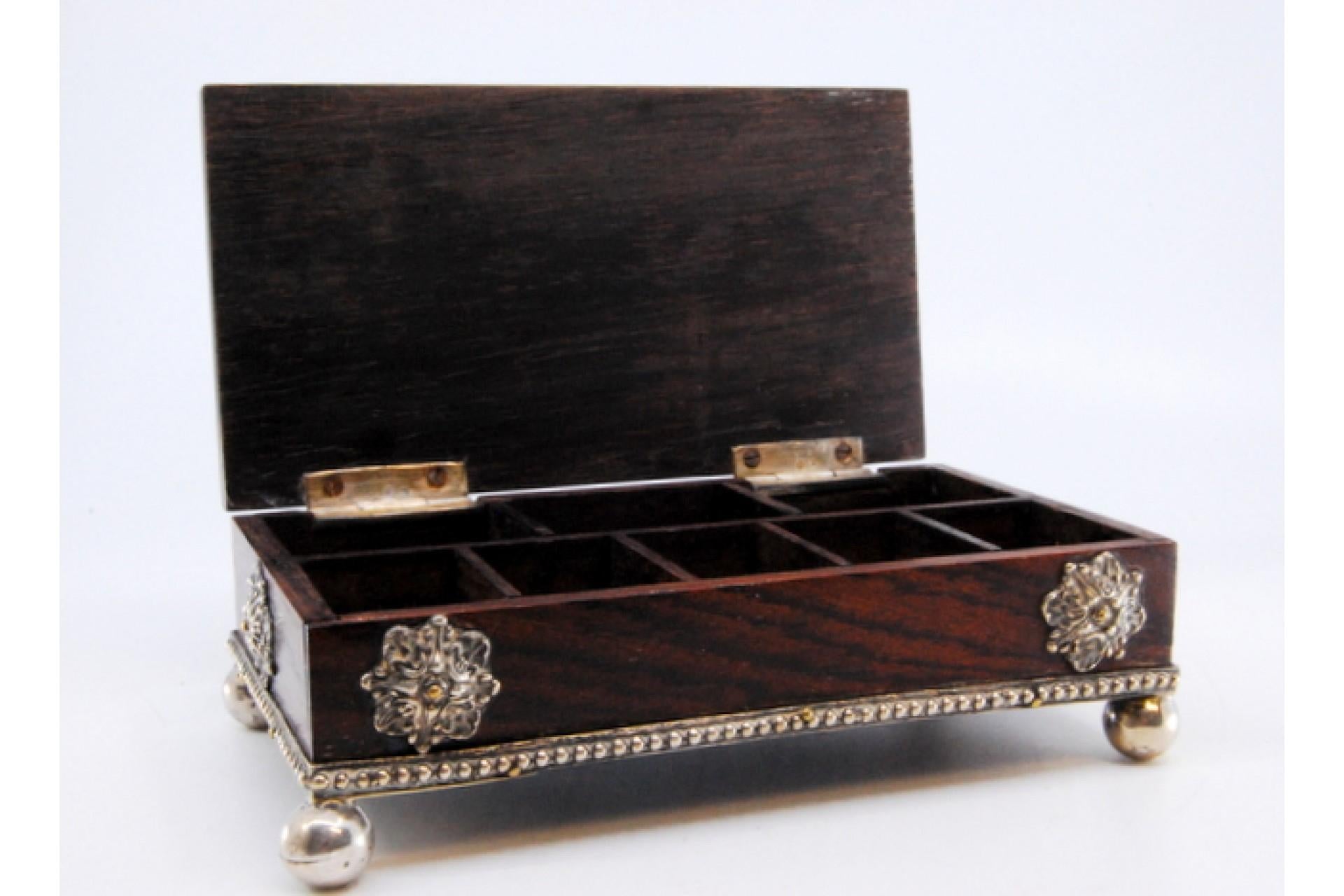 Wooden stamp box with silver applications on the casing and hinged lid For Sale 2