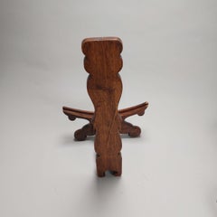 Stand en bois pour porcelaine ancienne chinoise ou japonaise, 19e/20e siècle