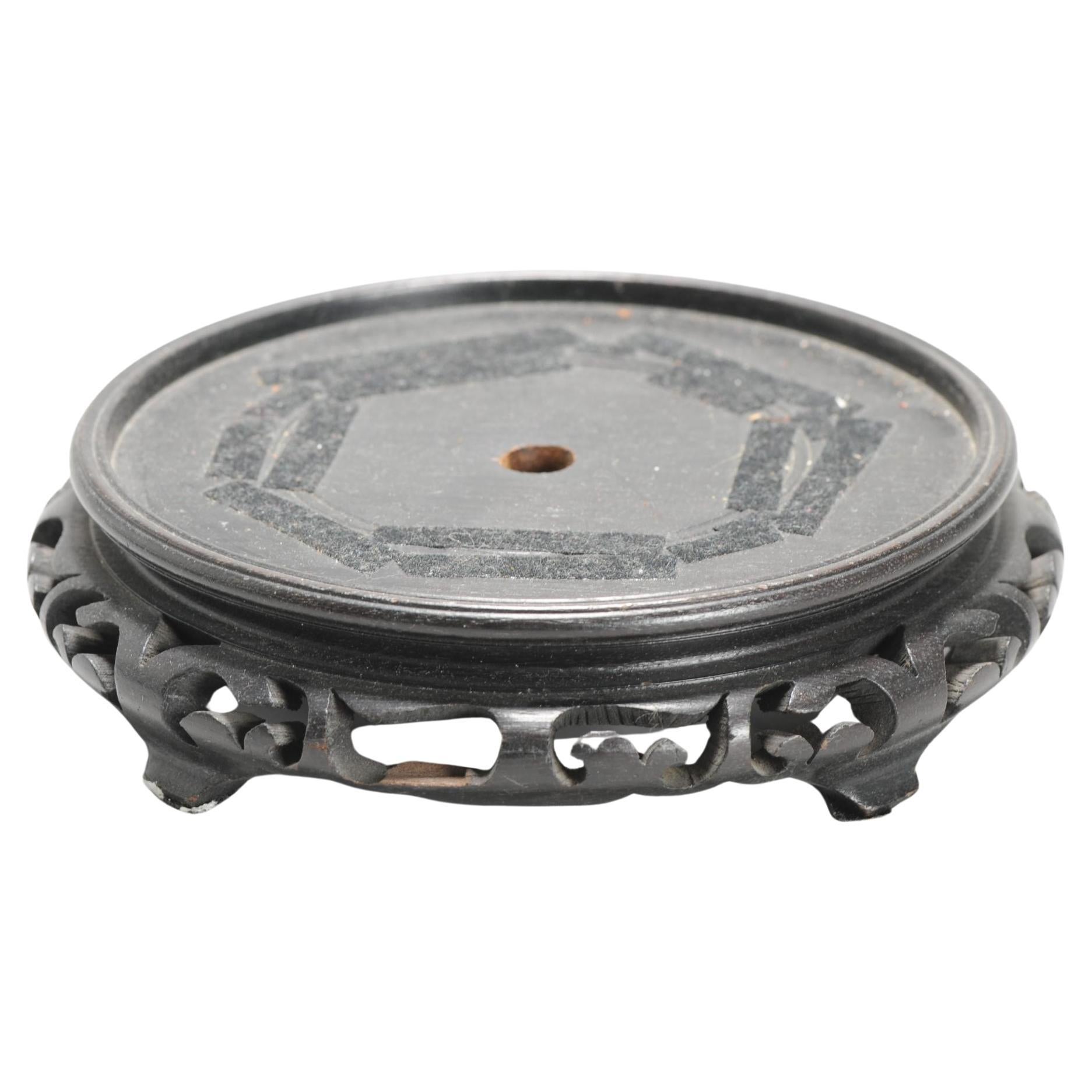 Soporte de madera para porcelana antigua china o japonesa, S. XX en venta