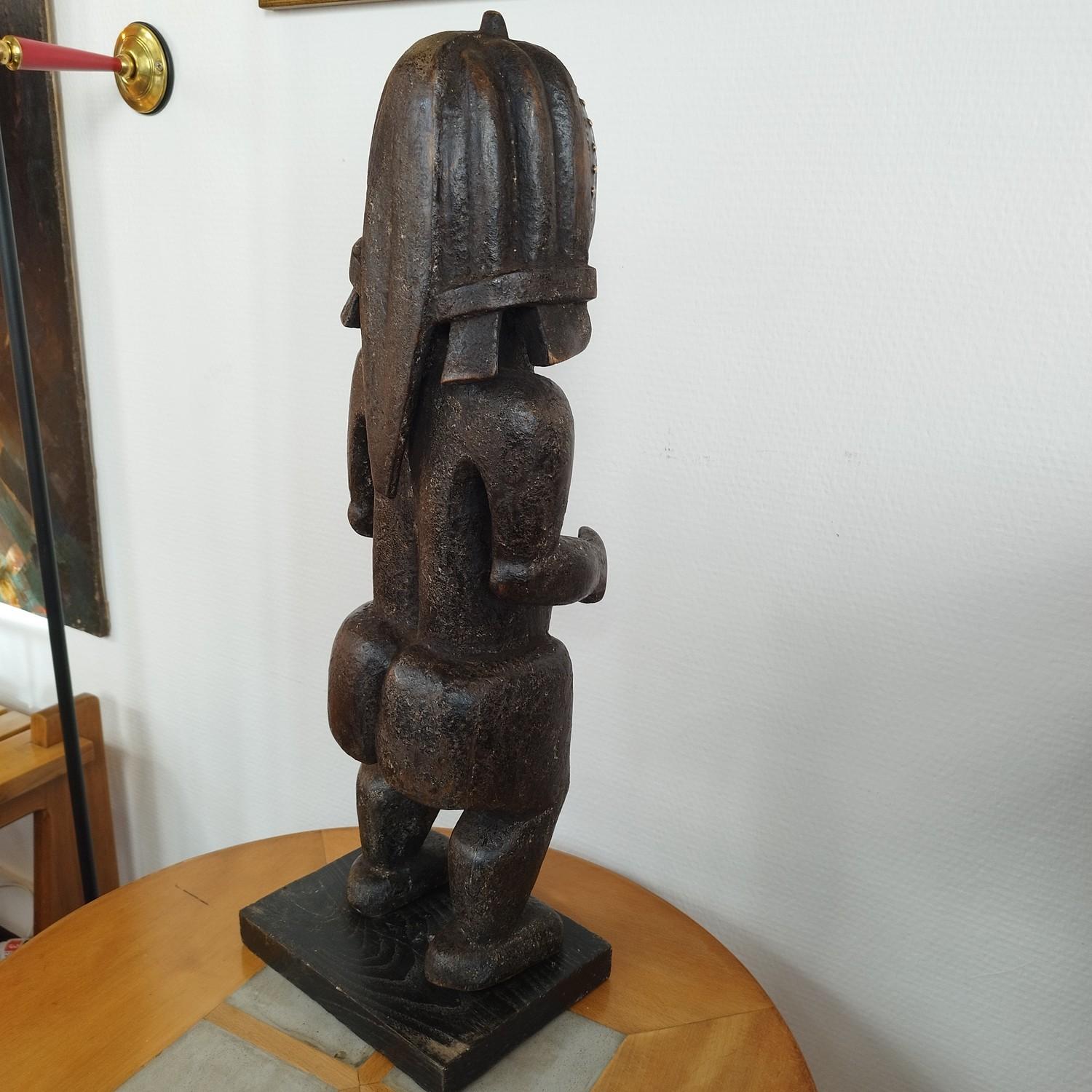 20th Century Wooden statue of a warrior For Sale