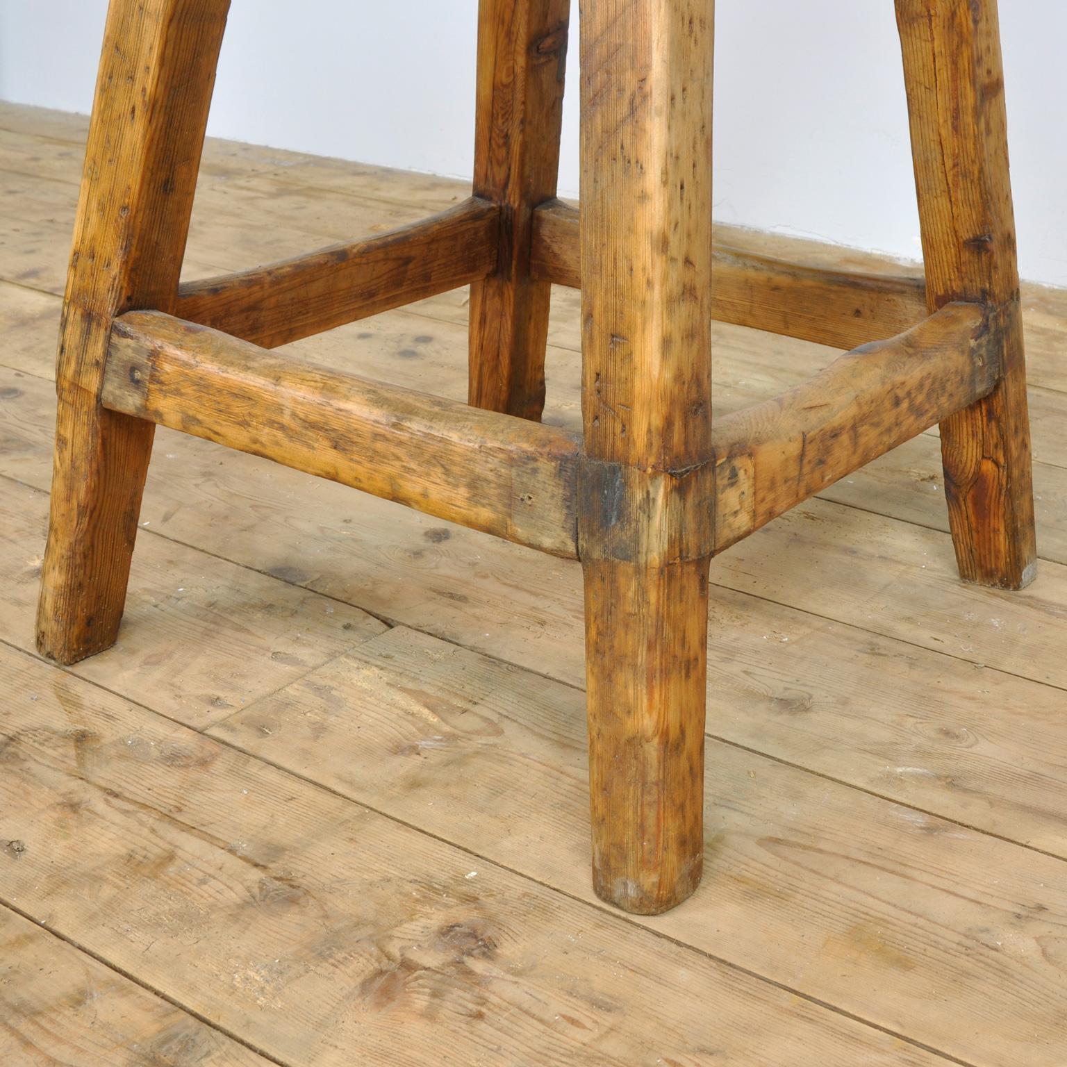 Simple wooden stool with a great look!