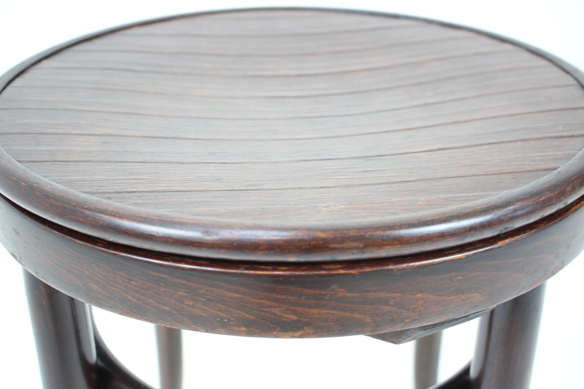 Taburete de madera Fischel, al estilo de Thonet, hacia 1910 Art Nouveau en venta