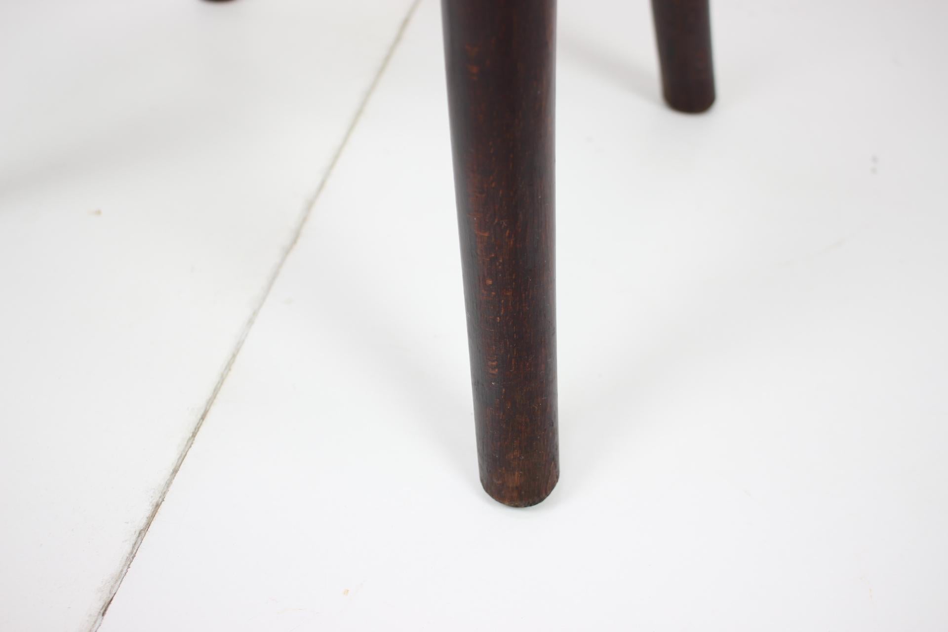 Wooden Stool Fischel, in Style of Thonet, circa 1910's For Sale 1