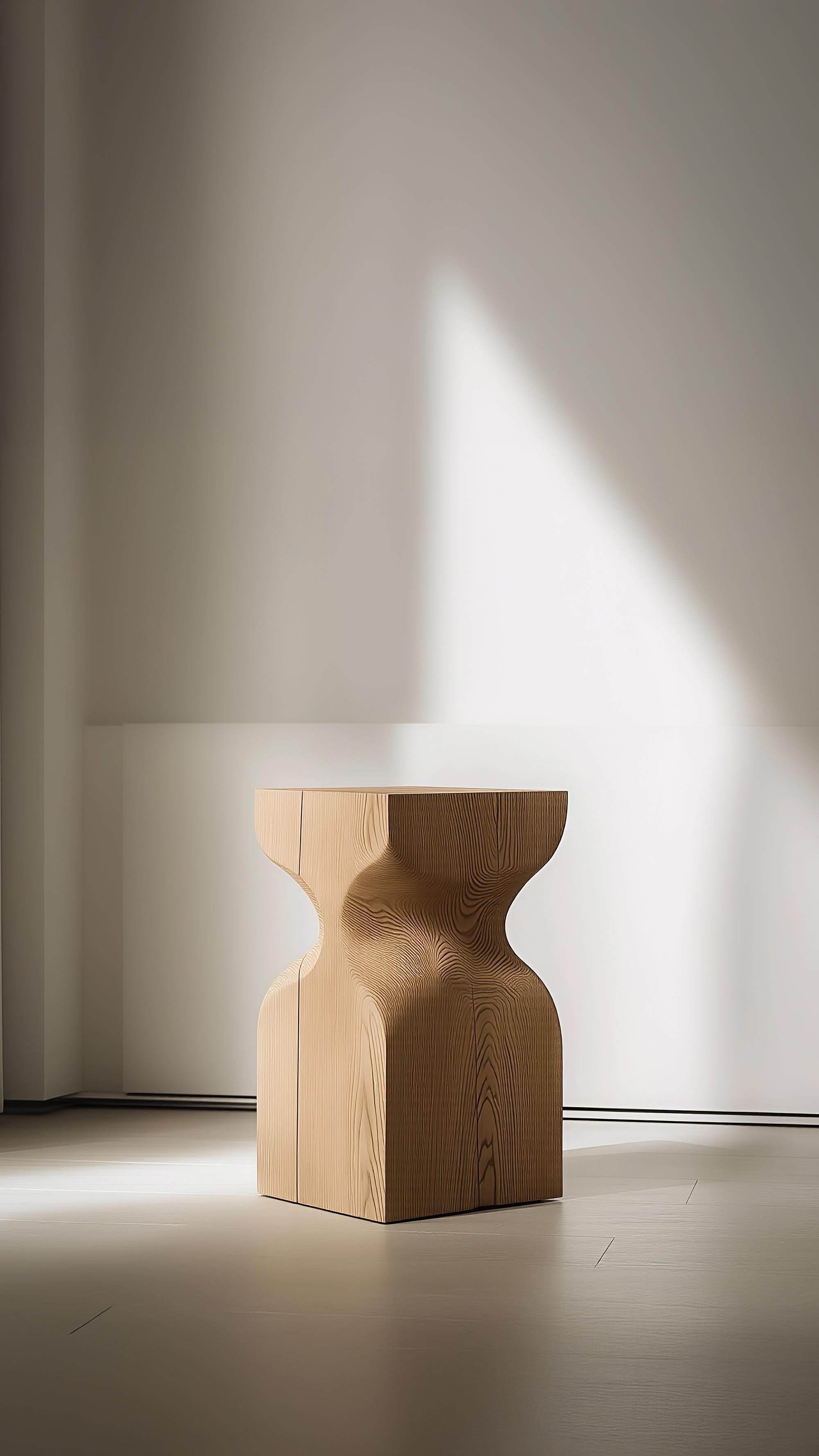 Mid-Century Modern Tabouret en bois Socle No84, By Design Modern Minimal par Joel Escalona en vente