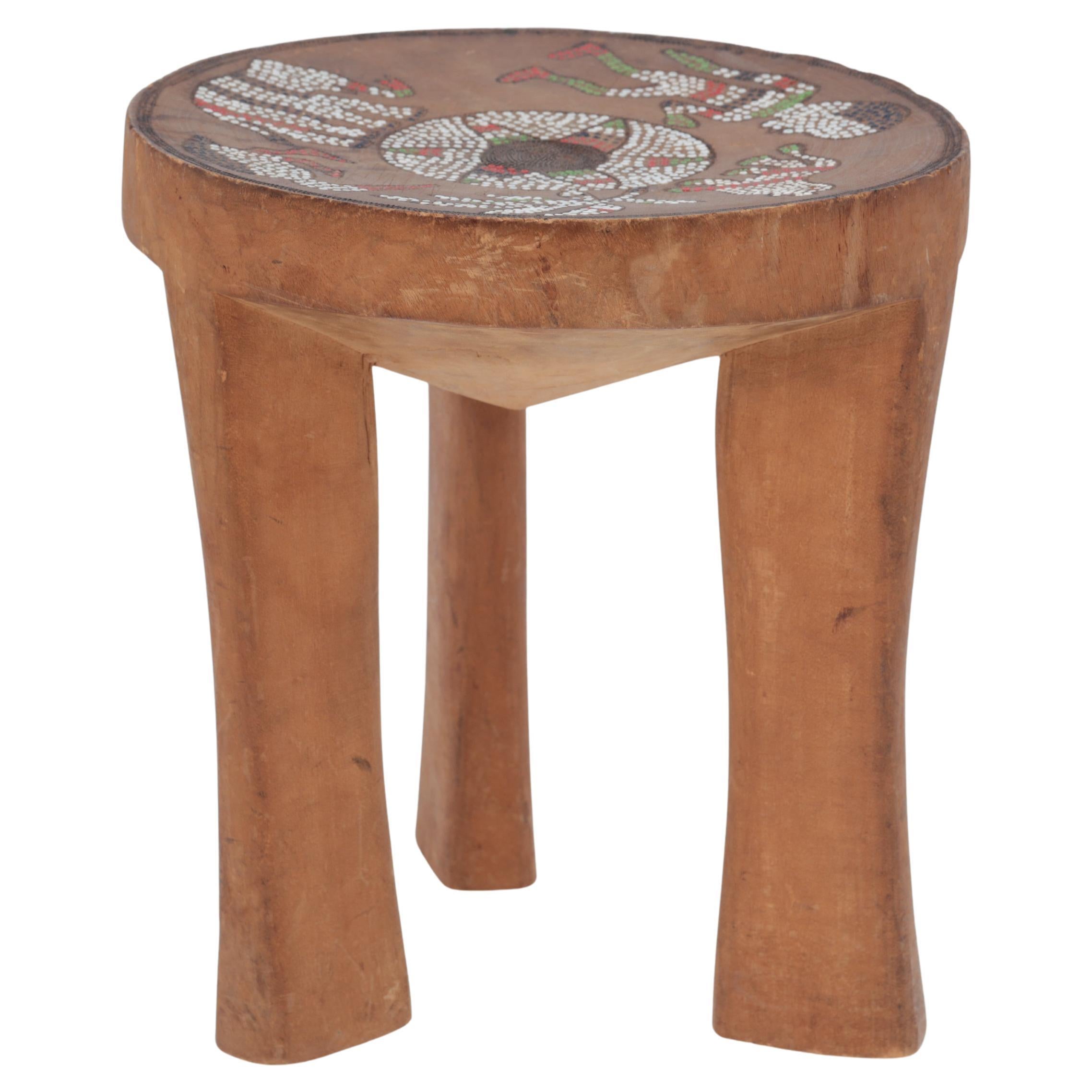 Tabouret/table en bois avec perles incrustées Kamba, Kenya, années 60