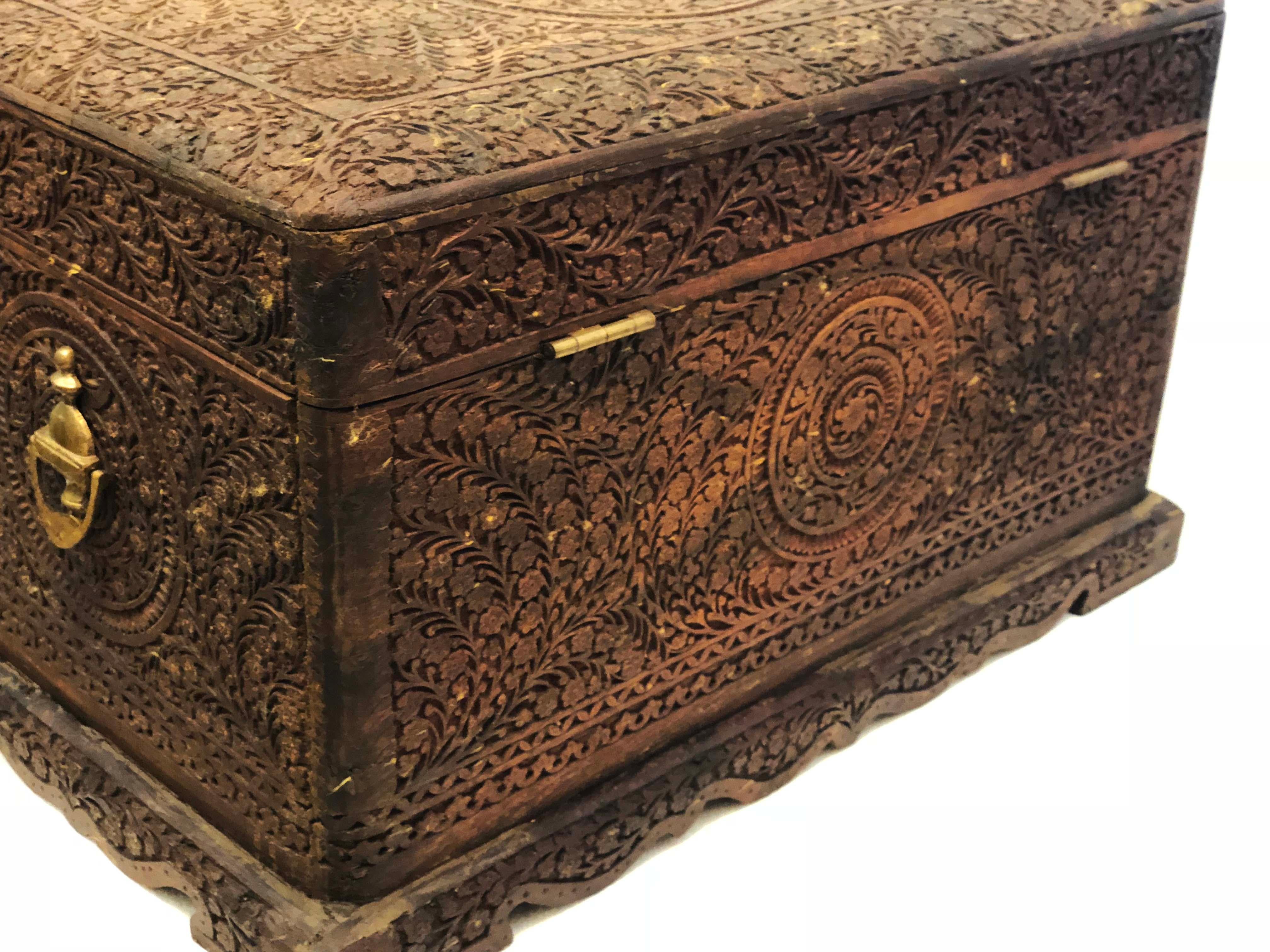 Wooden Storage Hand-Carved Decorative Box For Sale 1