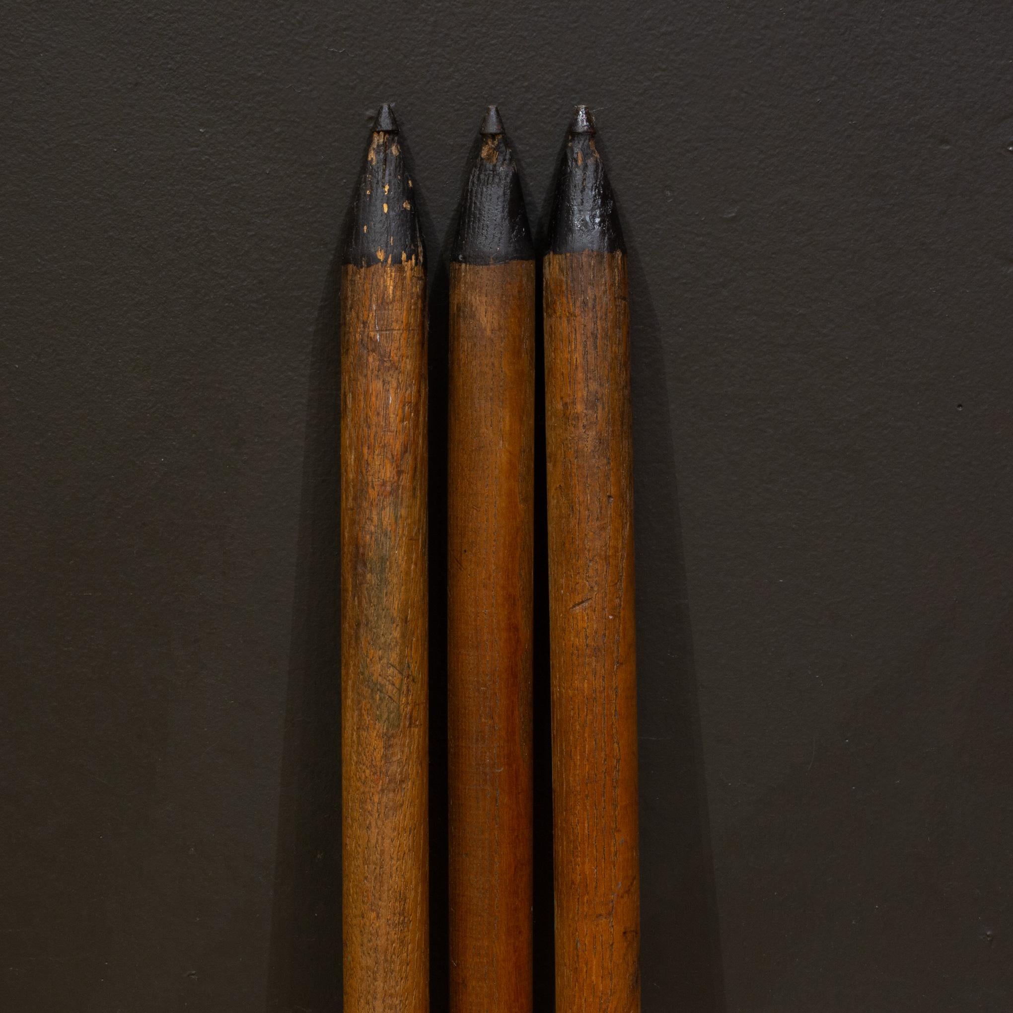 Industriel Trépied de géomètre en bois Transit Scope c.C. 1940 en vente