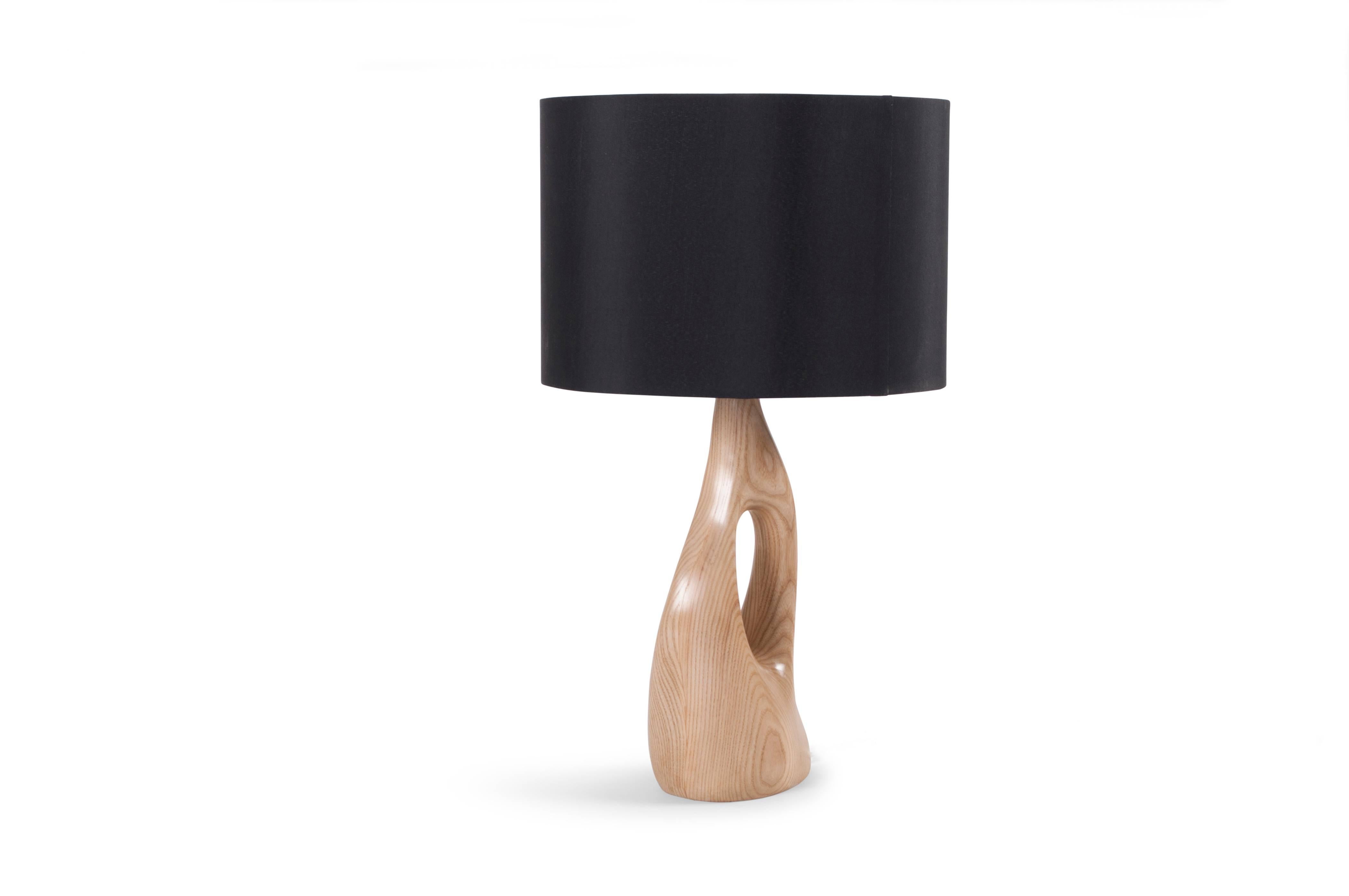 Moderne Lampe de bureau hélice Amorph, bois massif, teinture naturelle en vente