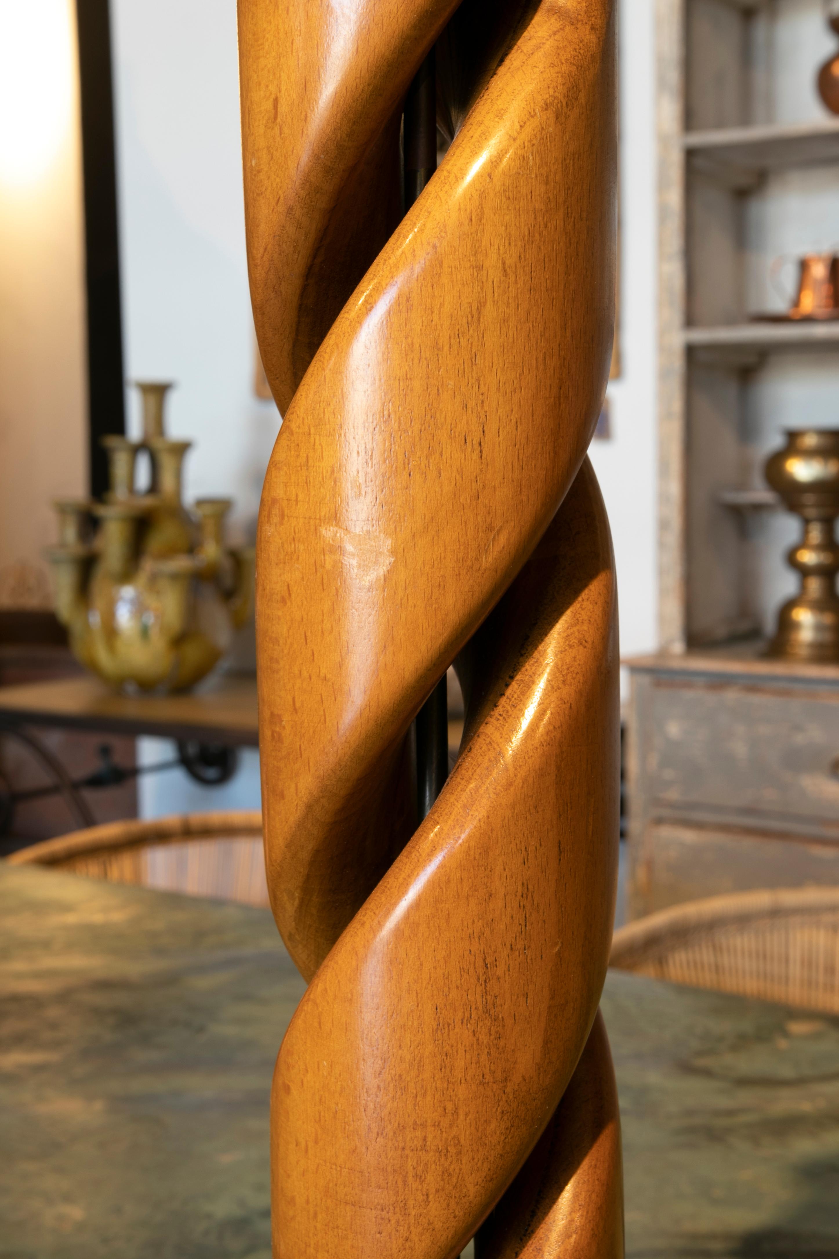20th Century Wooden Table Lamp in Spiral Form For Sale