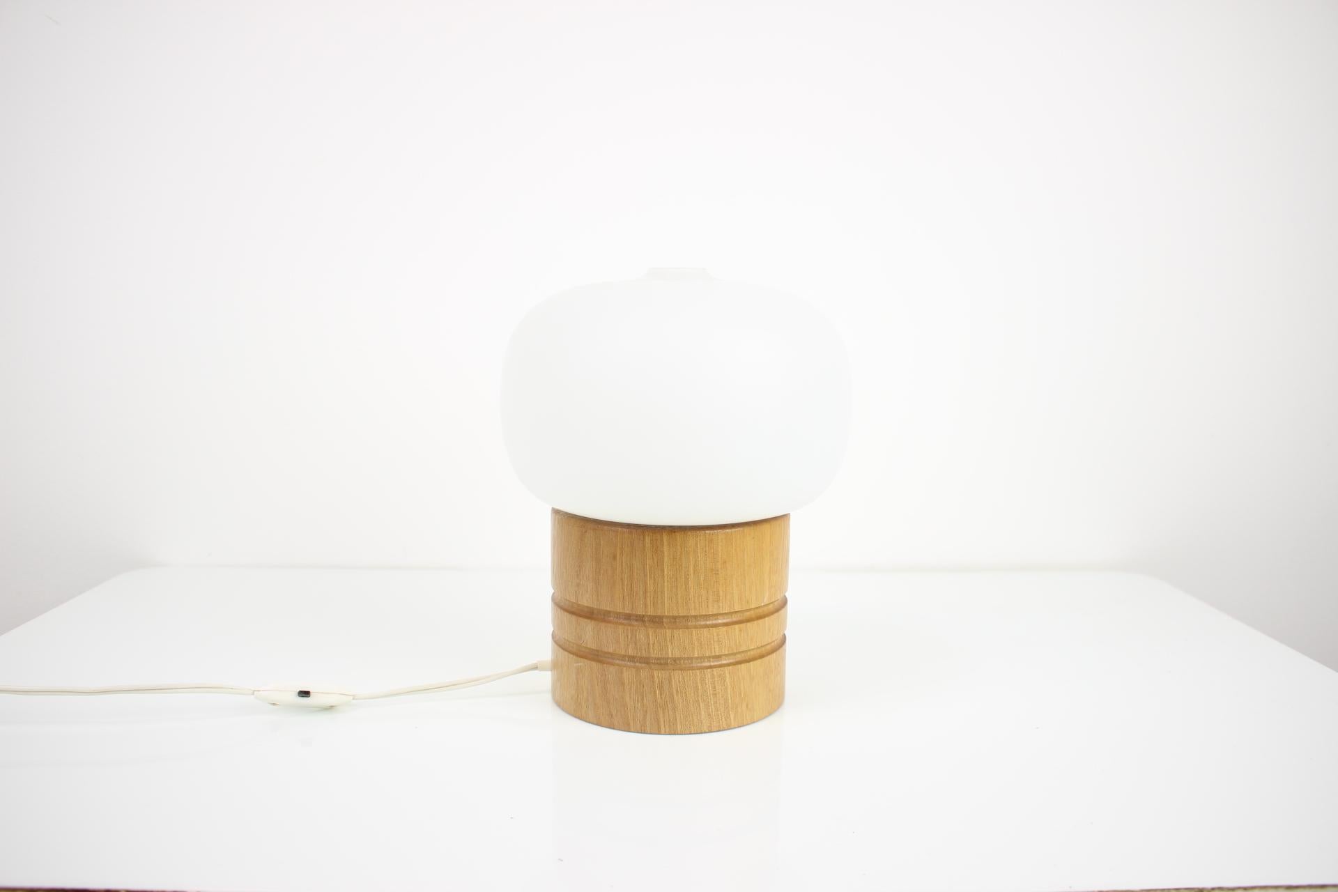 Wooden Table Lamp Osvetlovaci Sklo Valasske Mezirici, 1960s For Sale 1